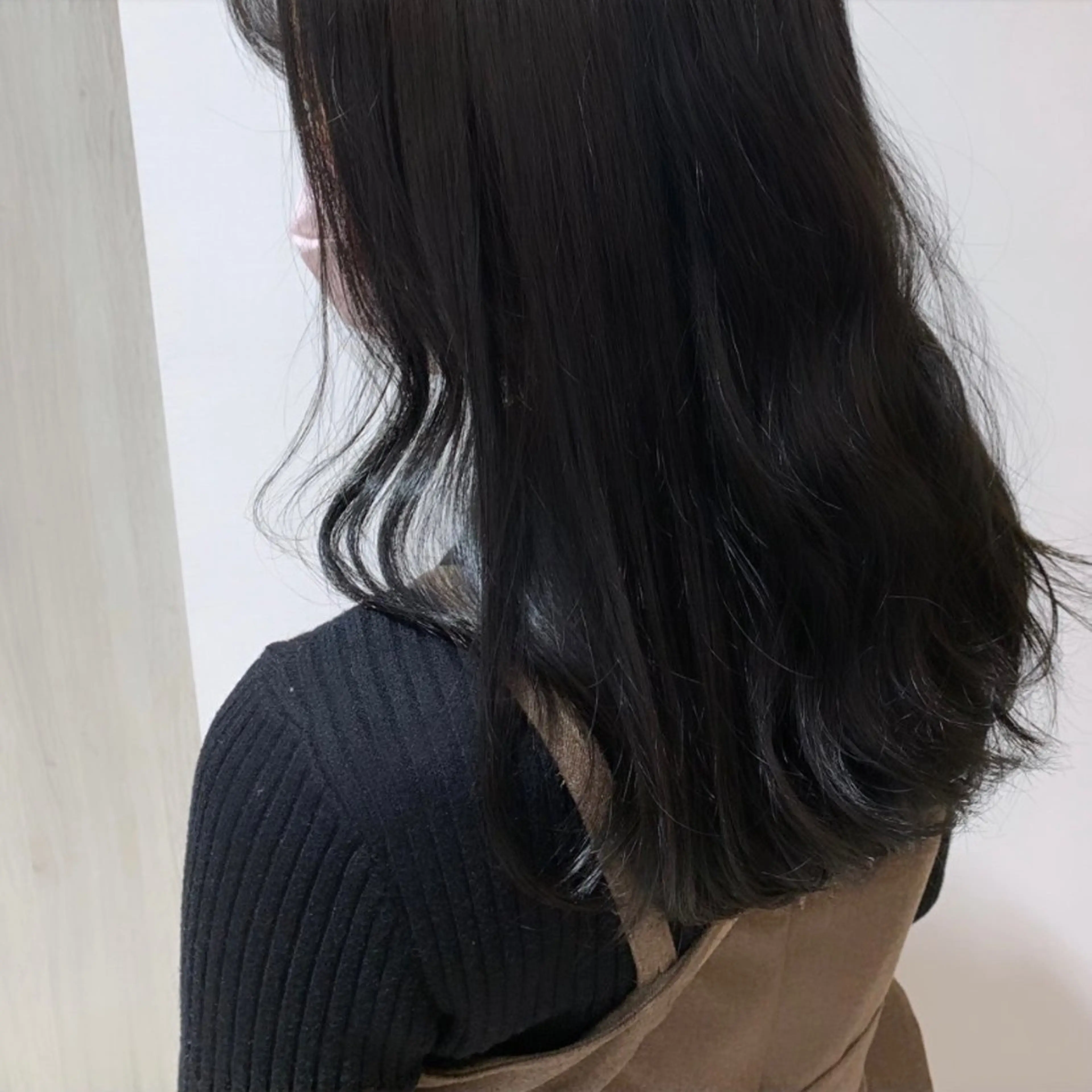 ロング アッシュ アッシュグレー ヘアカラー 春日 涼太のヘアスタイル