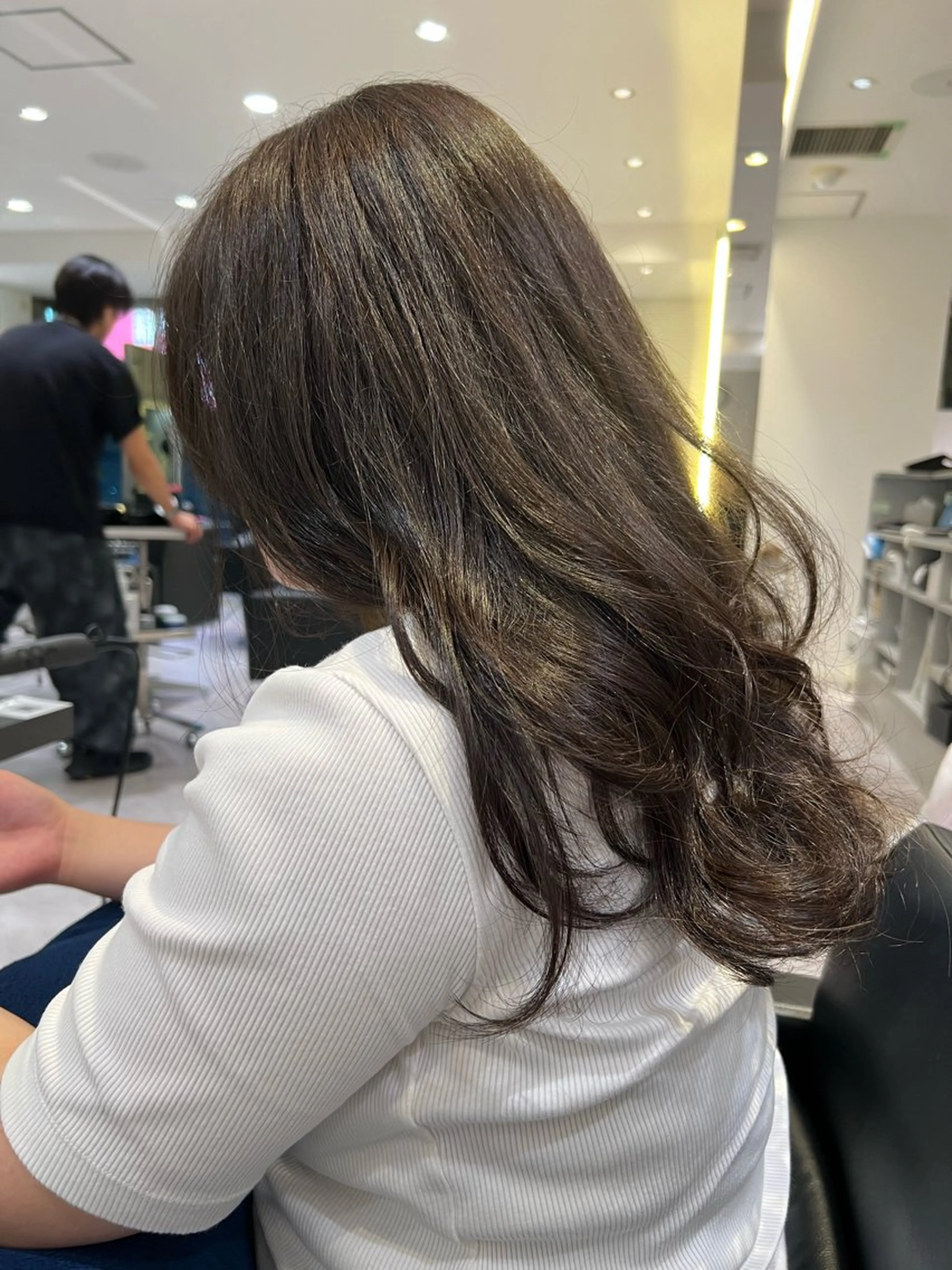 ミディアム レイヤーカット 似合わせショート/ 小顔効果抜群/荒砂のヘアスタイル