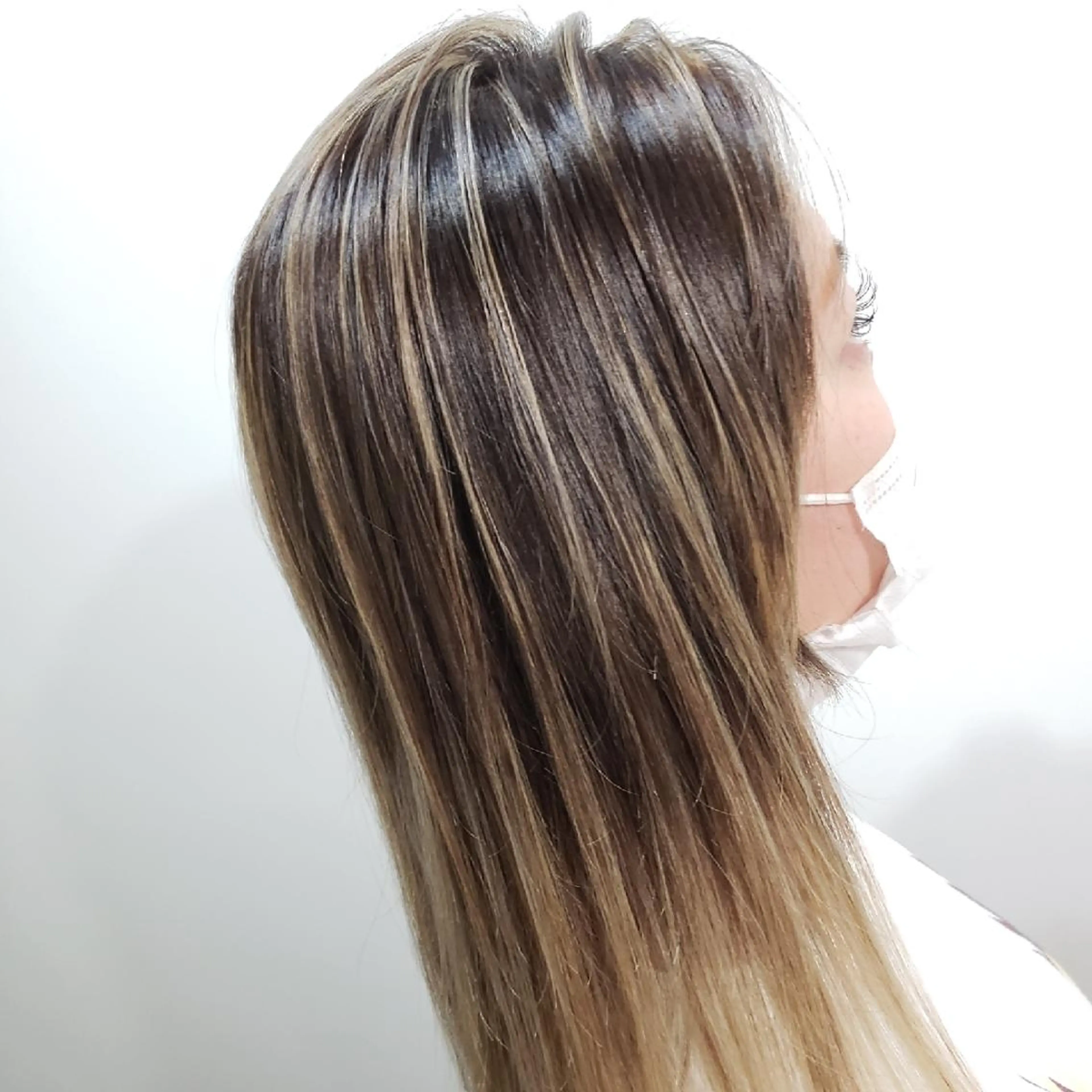 ロング カラー ヘアカラー トリートメント AngeBay.NaHa所属・饒平名 知也のヘアスタイル