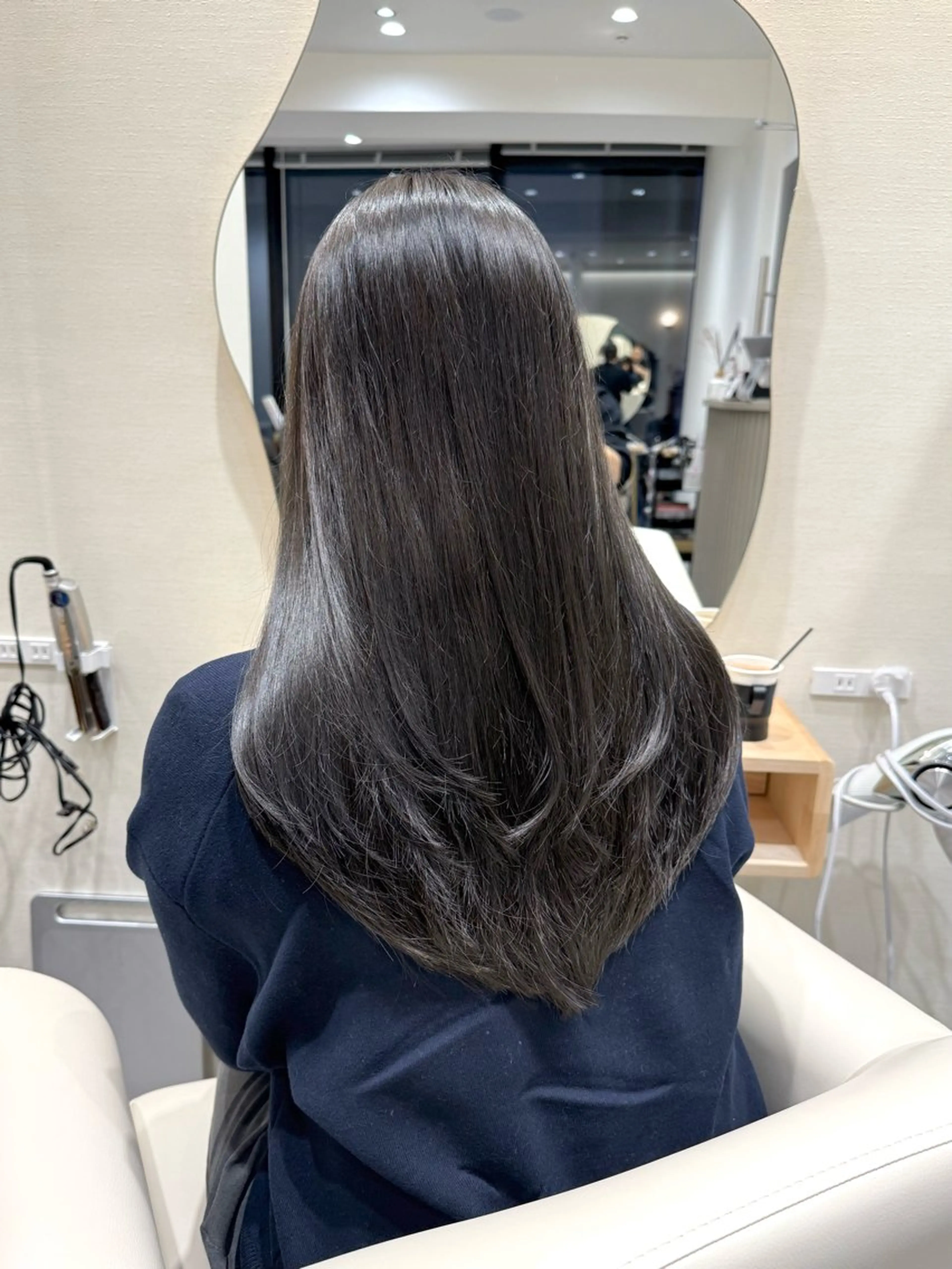 ロング カラー ブリーチ グレージュ ブリーチなしカラー オリーブグレージュ オリーブグレー カット ヘアカラー トリートメント 矢野 晃平のヘアスタイル