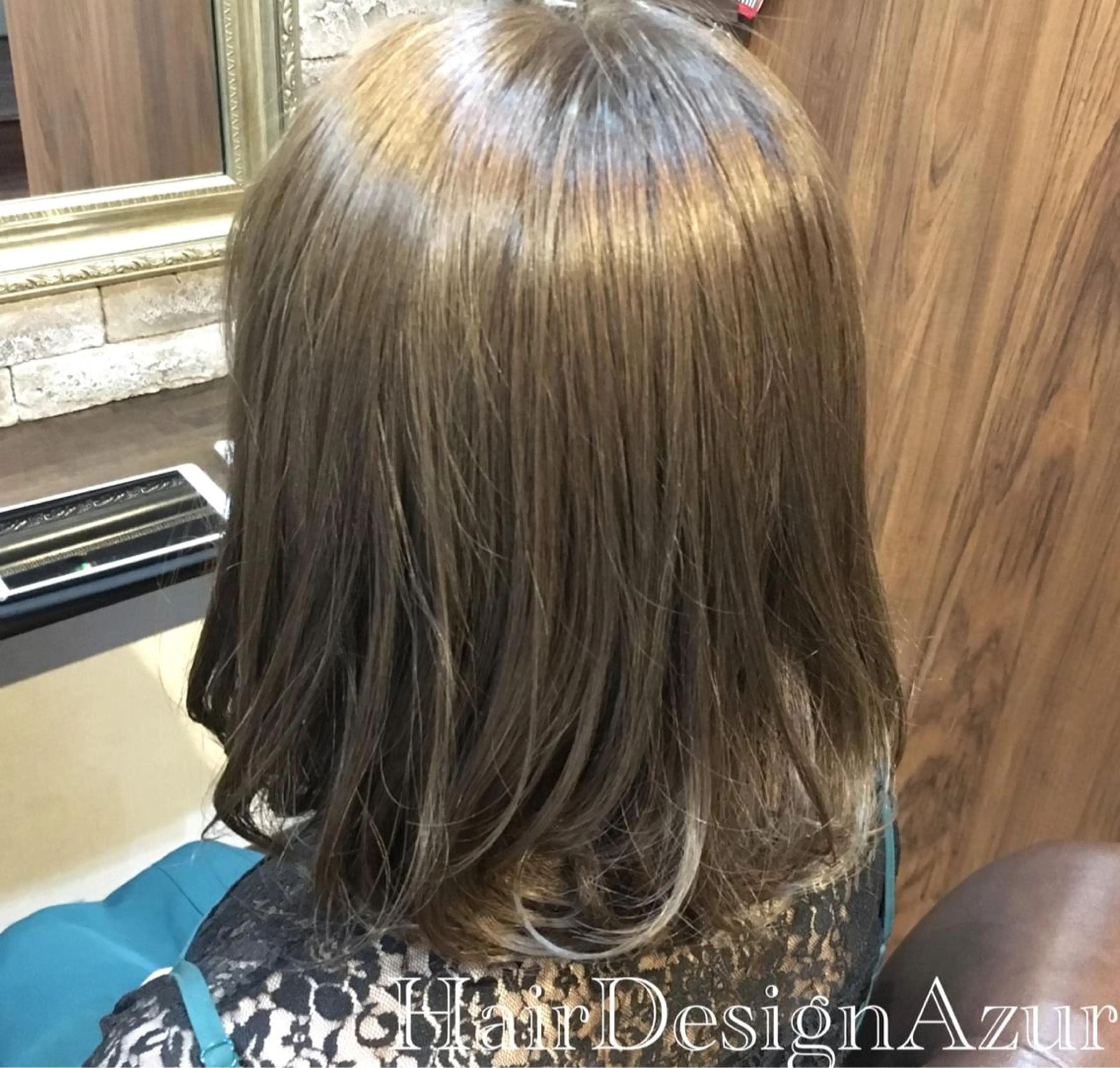 ミディアム カラー HairDesign Azurのヘアスタイル