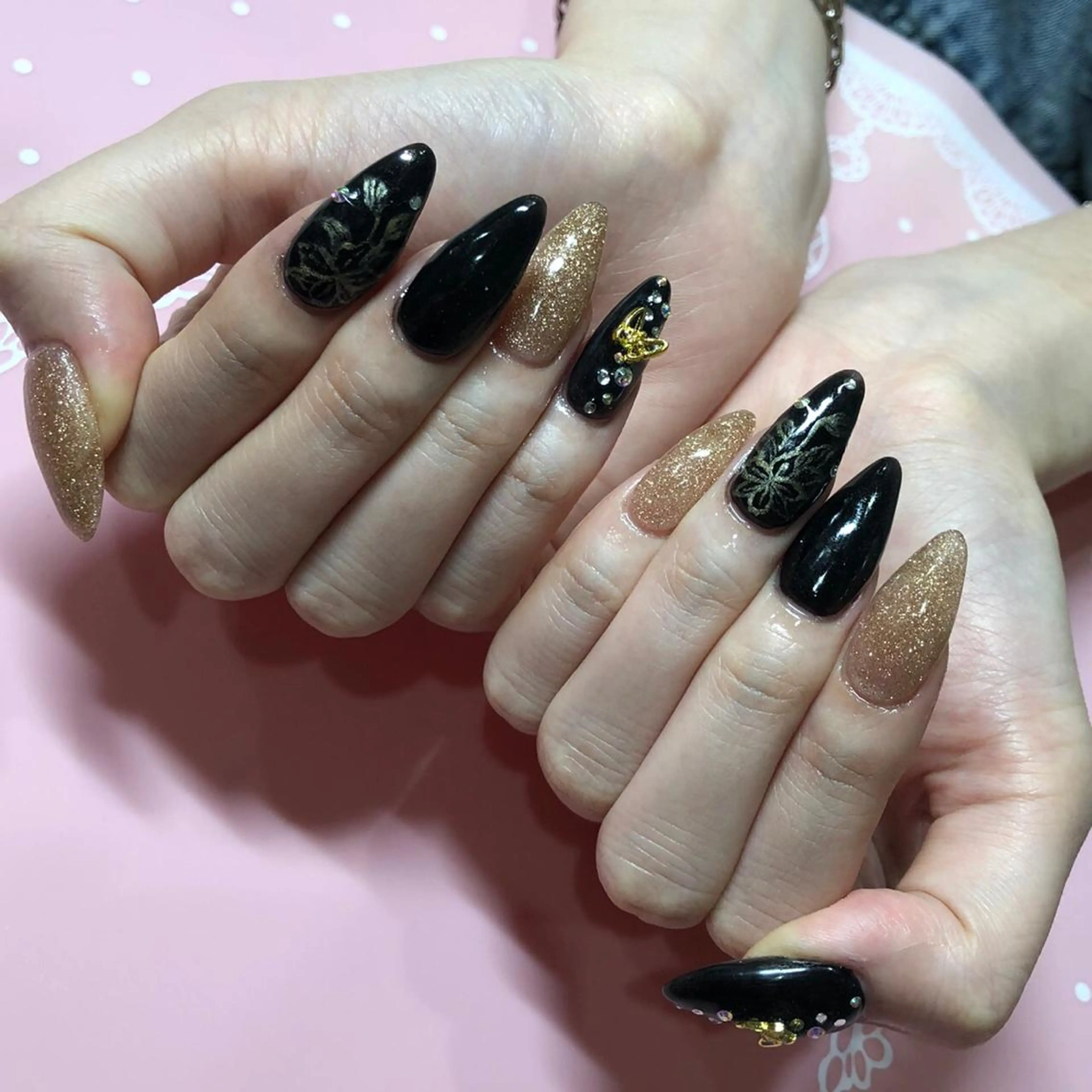 ミディアム ネイル ハンドネイル 《LB》ラブリエ Nail&eyeのマツエク・マツパデザイン