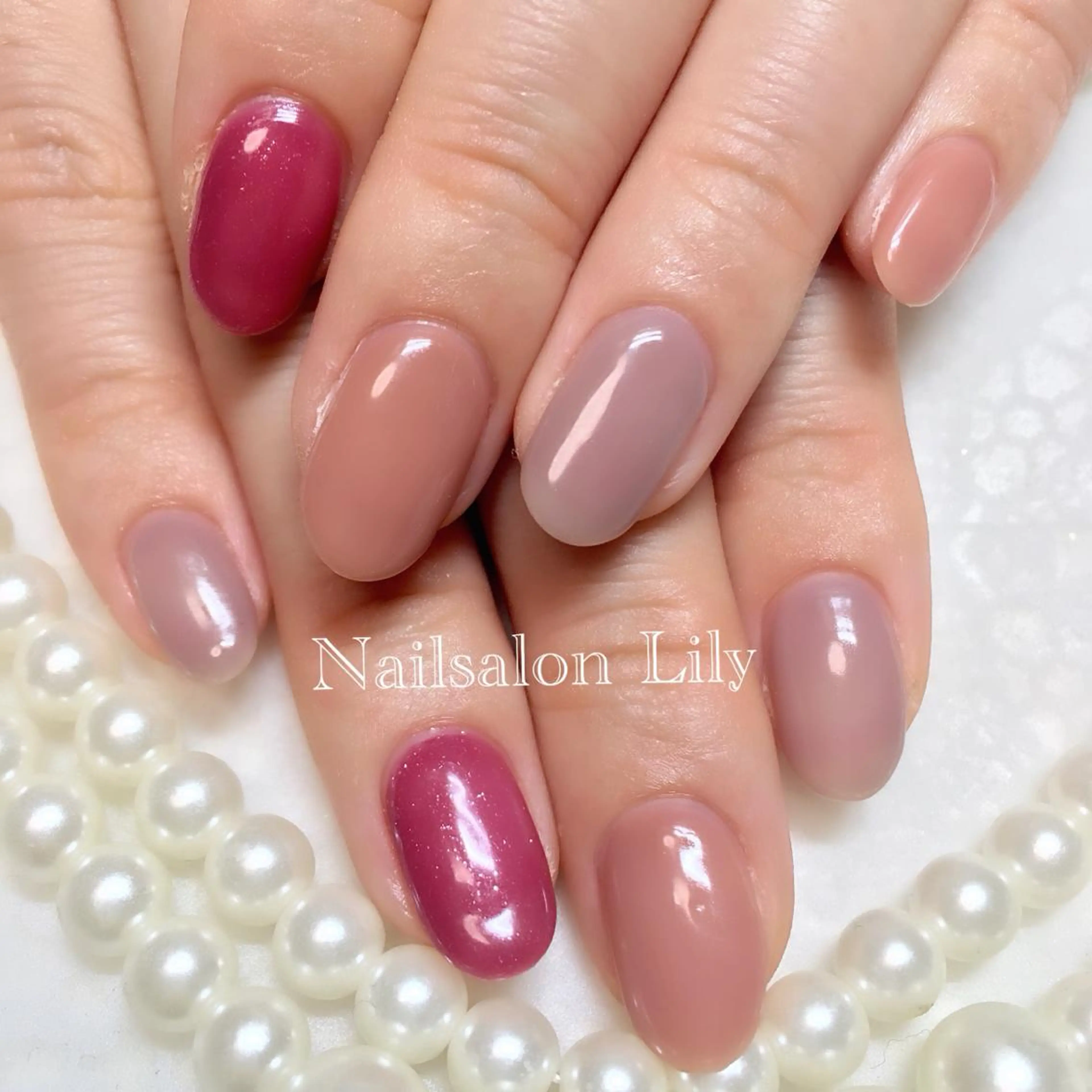 ネイル シンプルネイル Lily*nail 🌻Mii🌻のネイルデザイン
