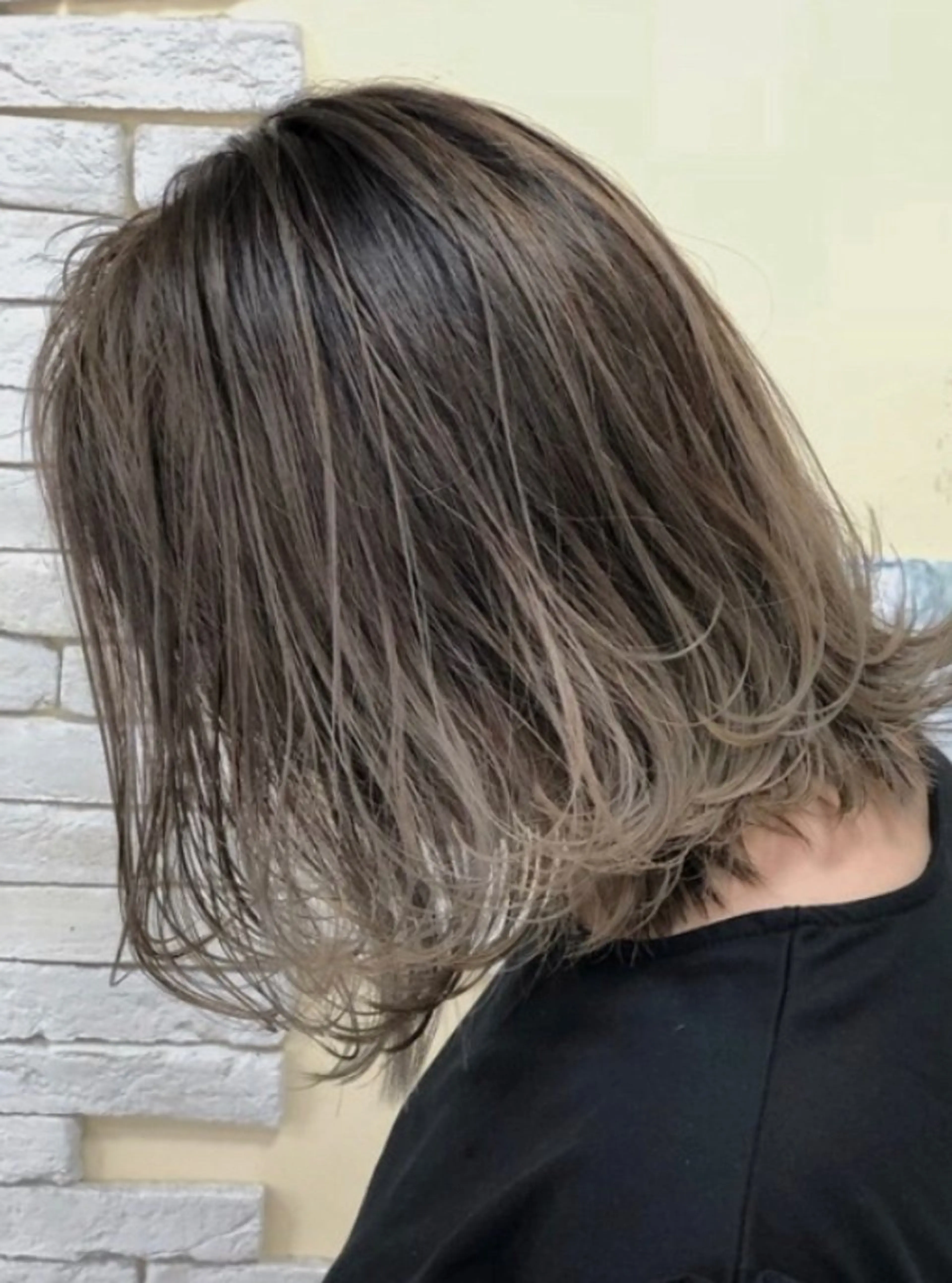 ミディアム カラー バレイヤージュ ベージュカラー ブラウンカラー ミルクティーベージュ レイヤーカット 林 エリのヘアスタイル