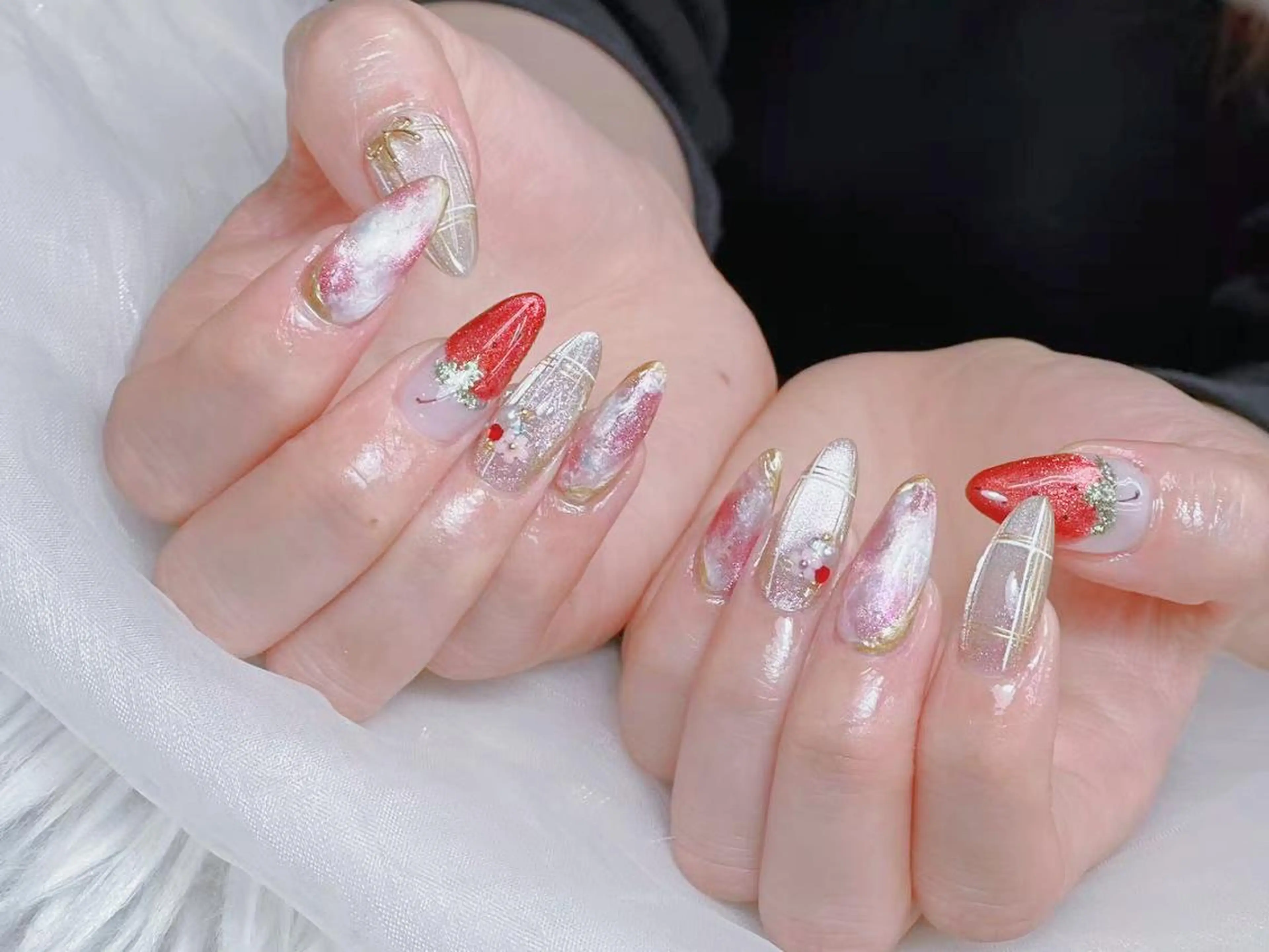 メンズ ネイル アートネイル フレンチネイル ジェルネイル ハート キラキラネイル ✨Bloom Ruby❣️のネイルデザイン