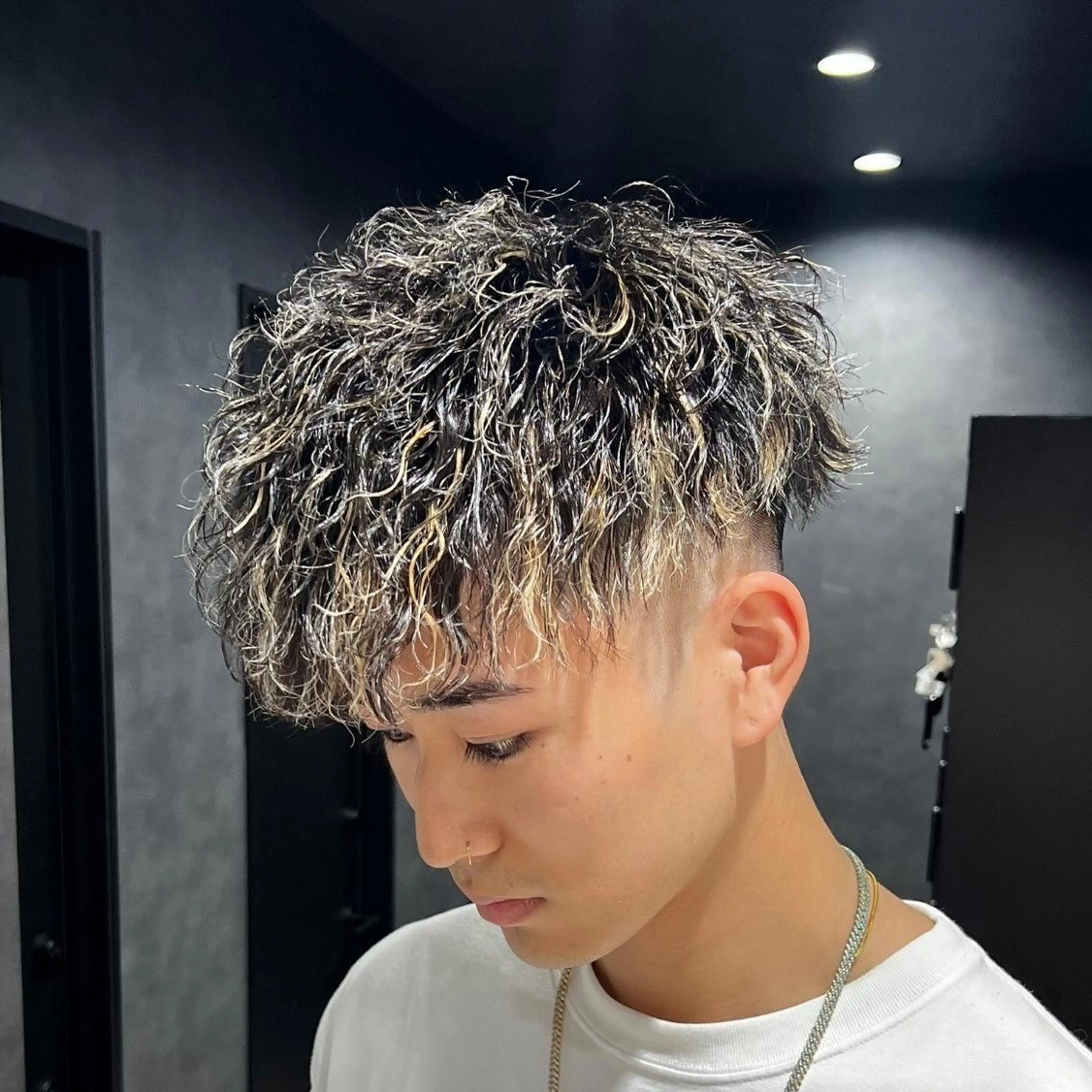 メンズ 🔥大人の色気パーマ メンズヘア特化🔥のヘアスタイル