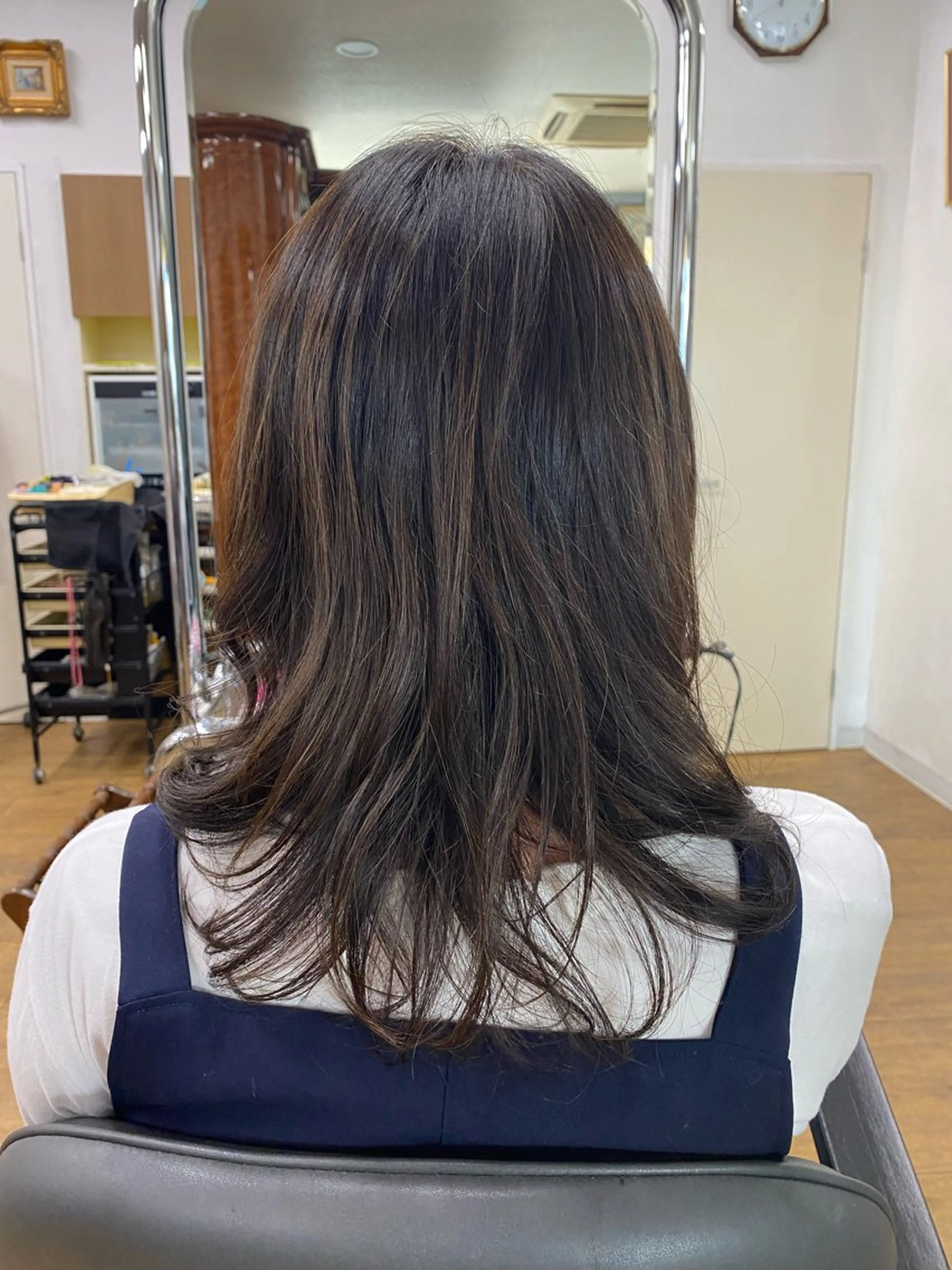セミロング カラー ブラウンカラー ナチュラルブラウン MASUMI／ 川西能勢口LUMIAのヘアスタイル