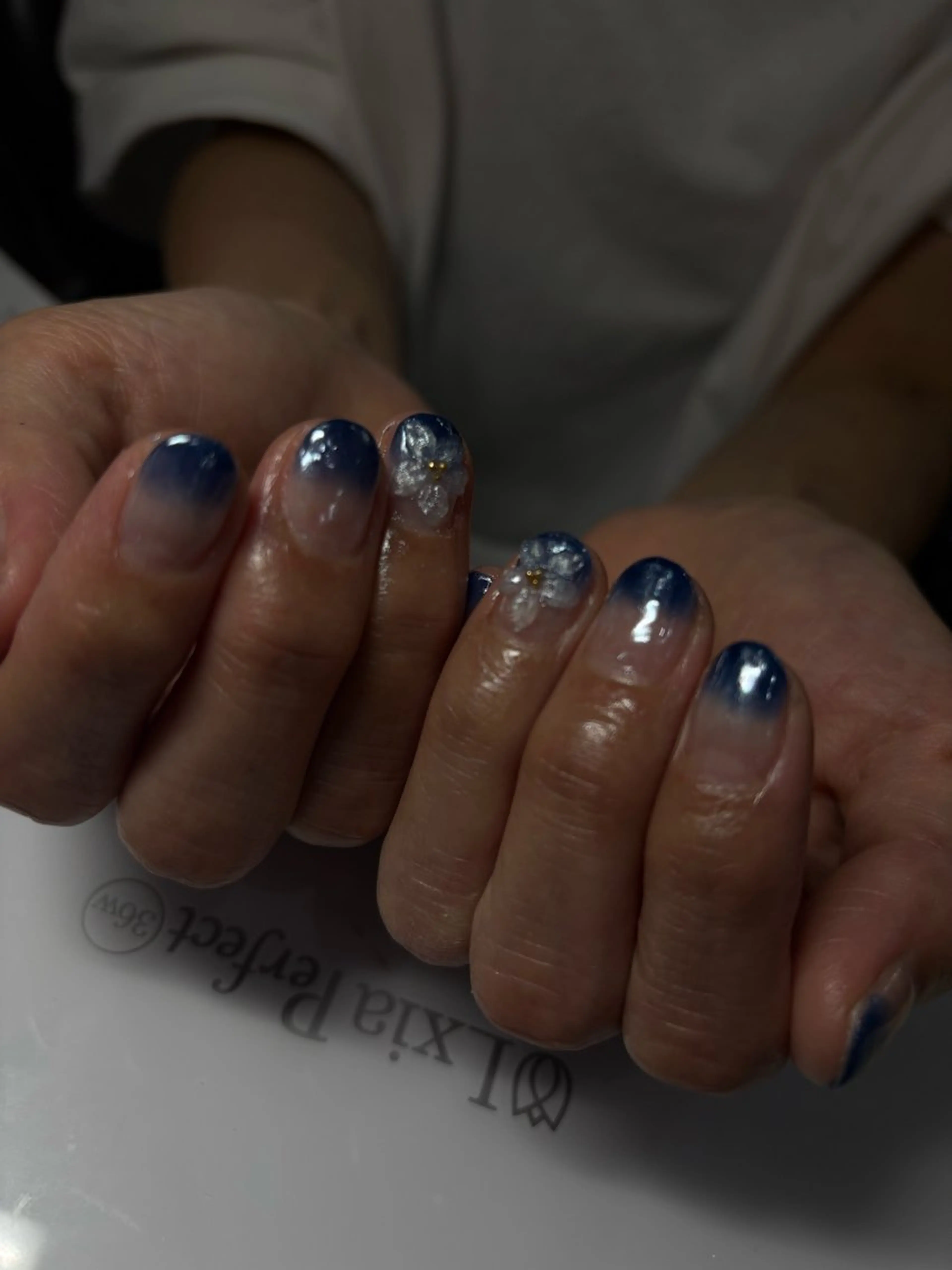 ネイル グラデーション private HUE.kのネイルデザイン