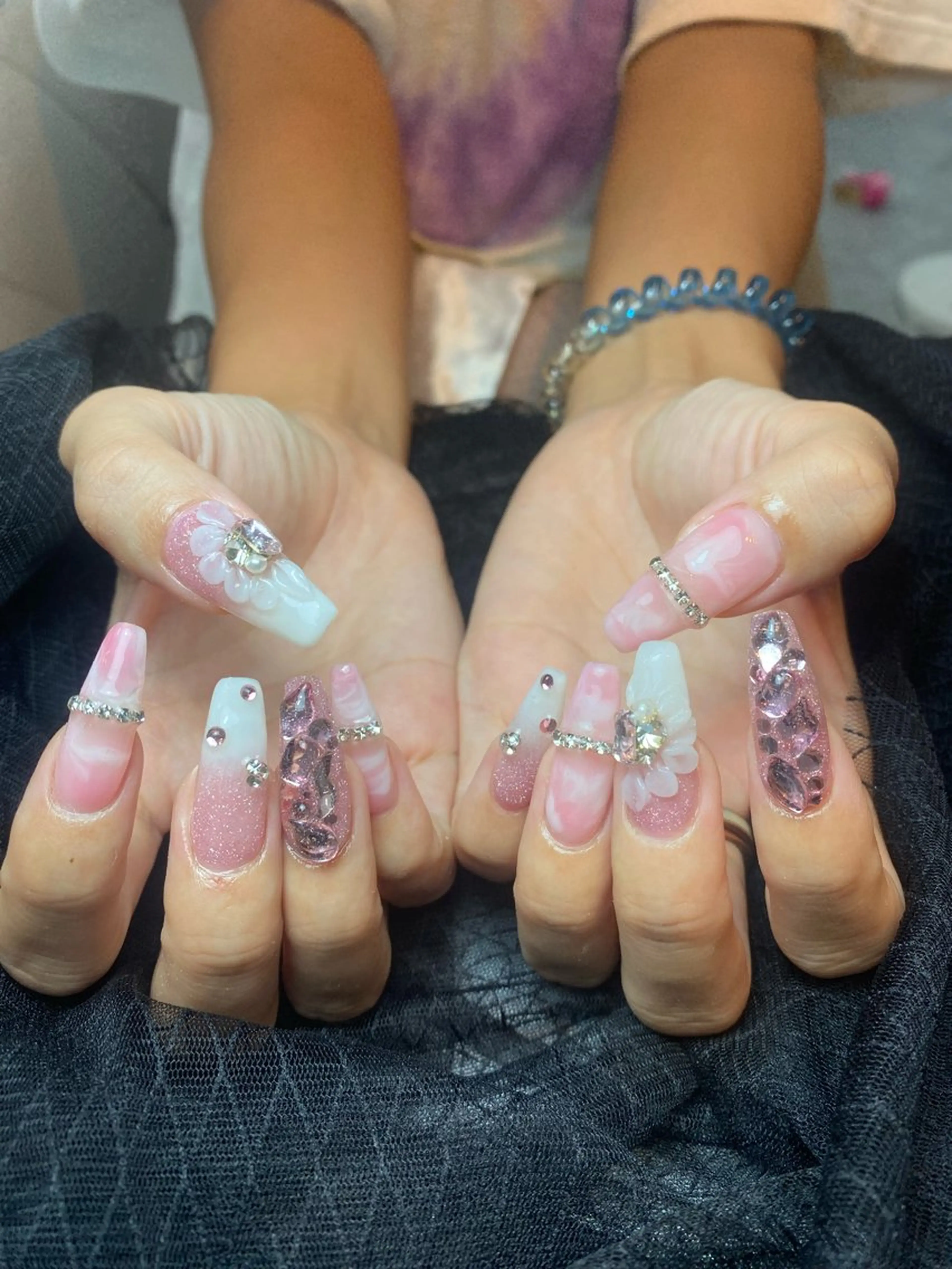 ネイル べっ甲ネイル チークネイル フラッシュネイル フレンチネイル グラデーション ハンドネイル ReiNails所属・Nguyen thi Linhのネイルデザイン