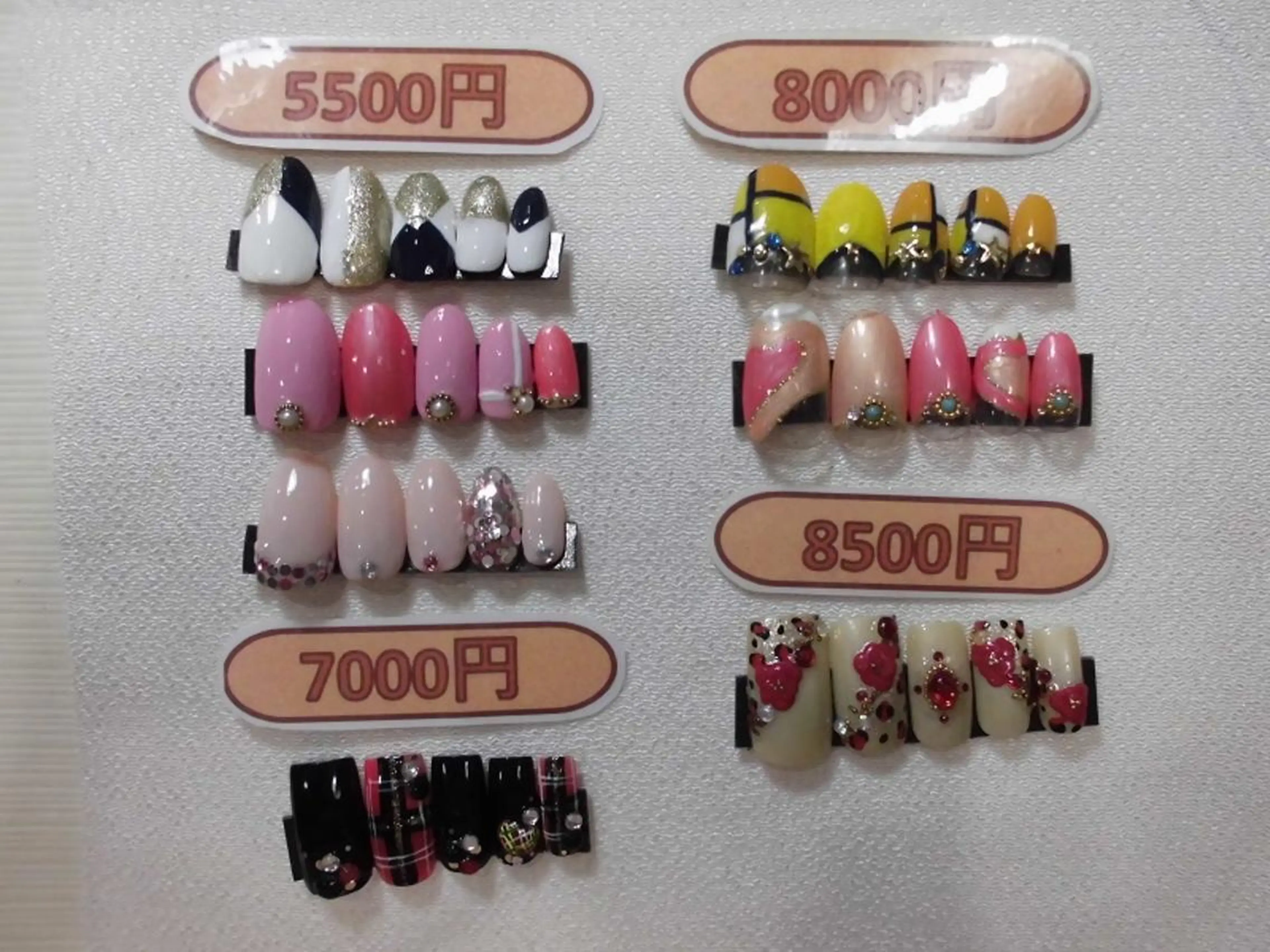 ネイル ネイルサロン Cureのネイルデザイン