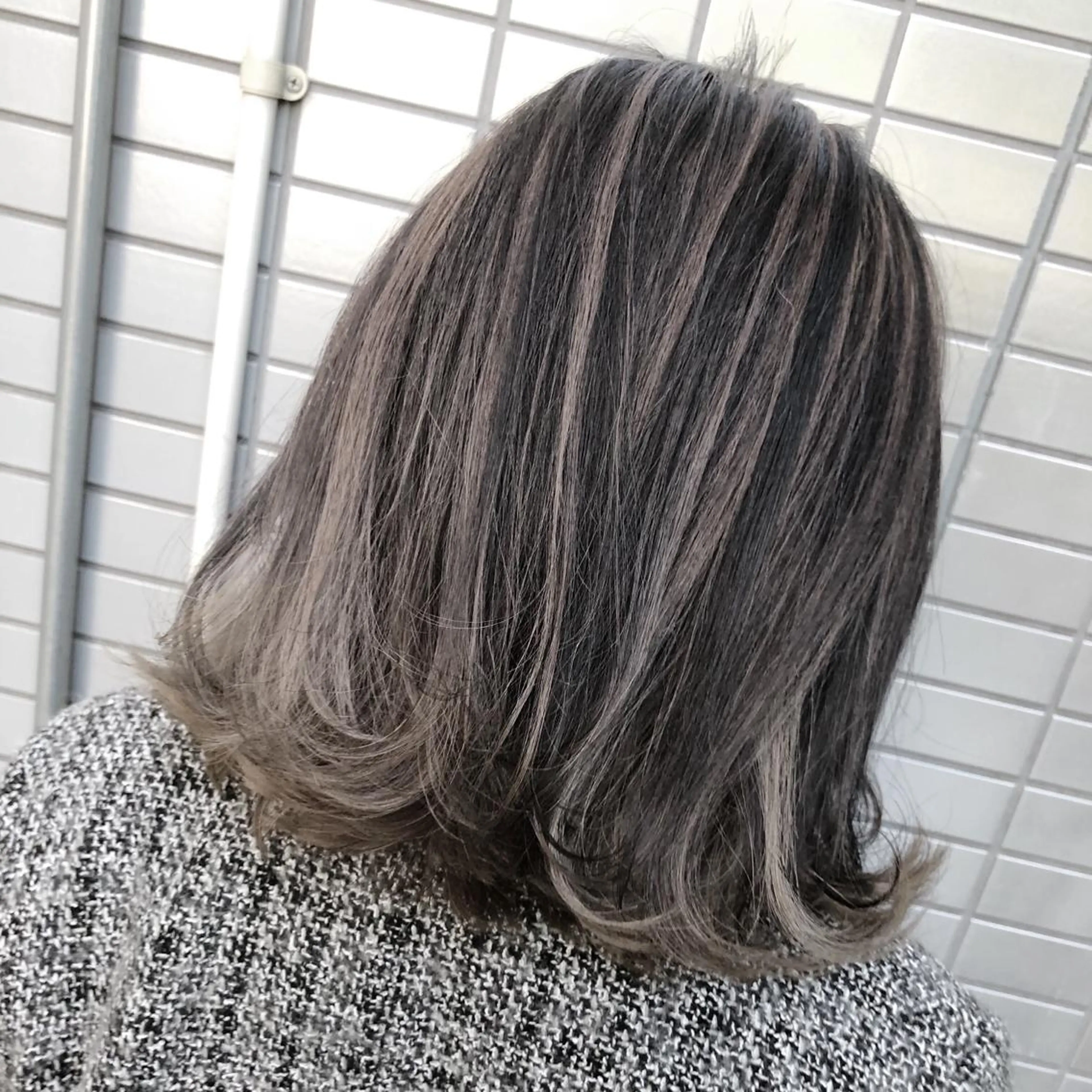 ミディアム カラー バレイヤージュ レイヤーカット ヘアカラー PSY(サイ)池袋 金田尚久🎨のヘアスタイル