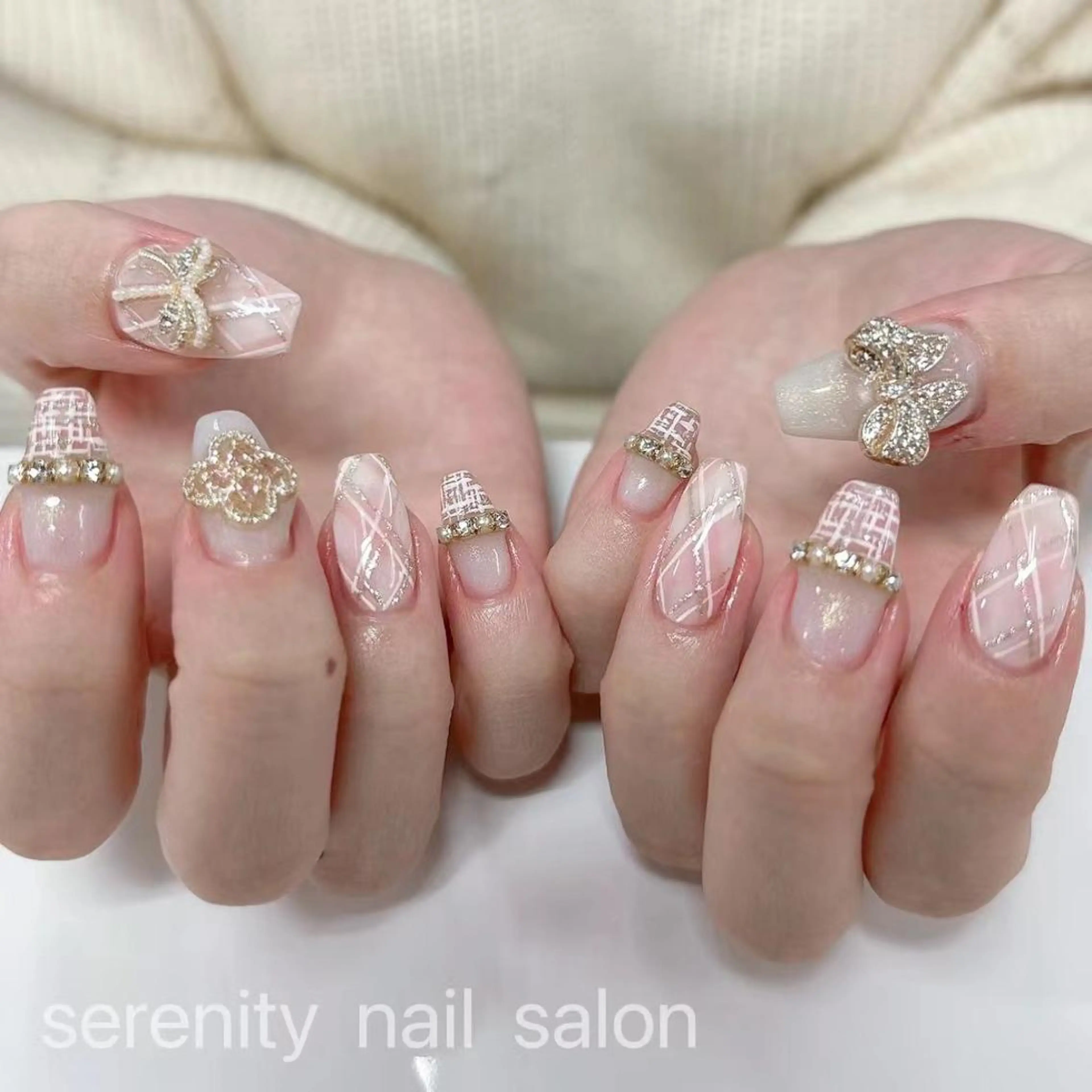 ネイル ハンドネイル ハンドケア ✨Serenity Nail salonのネイルデザイン