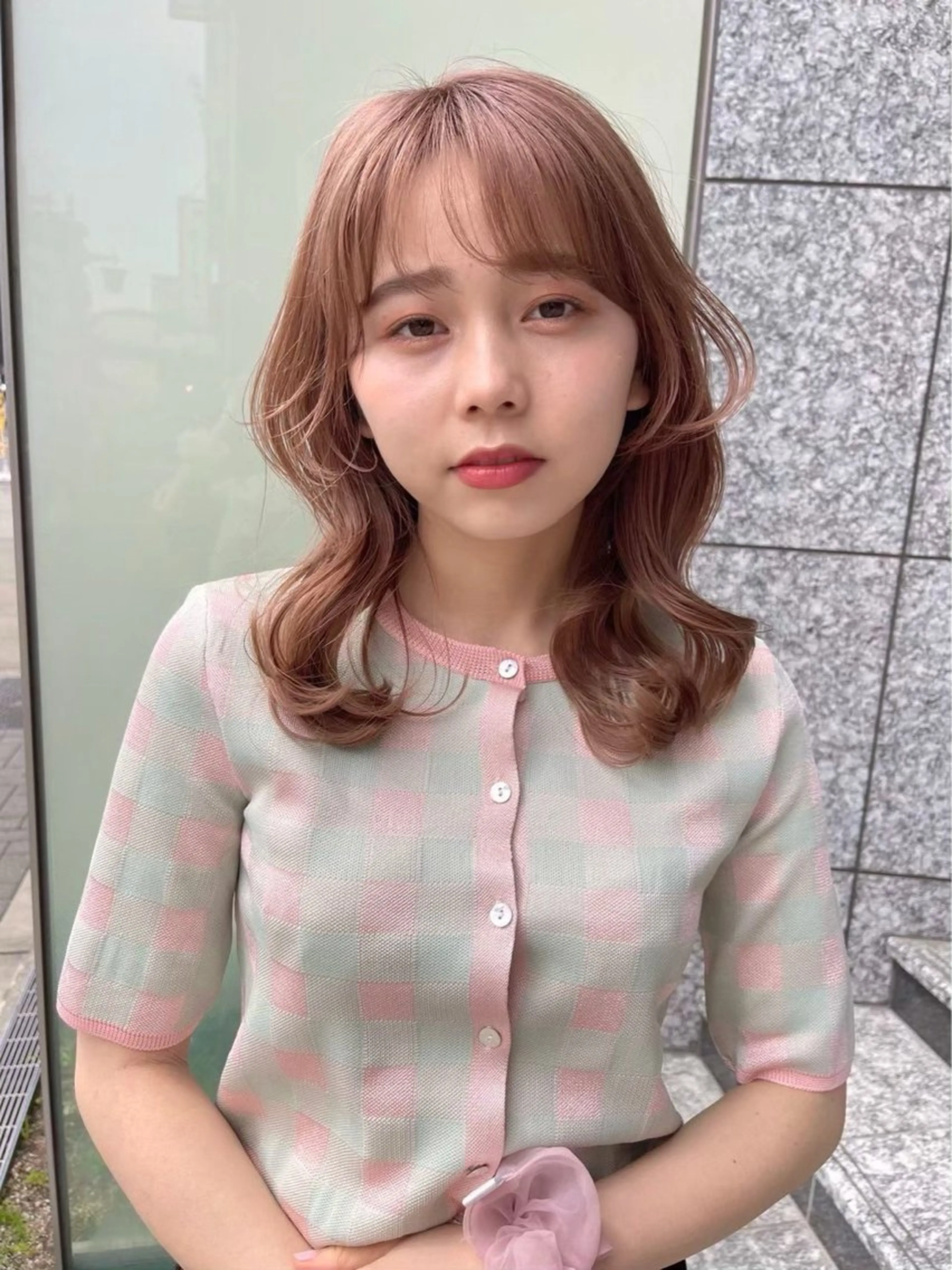 セミロング leo/ロング／ レイヤーカット⛈️のヘアスタイル