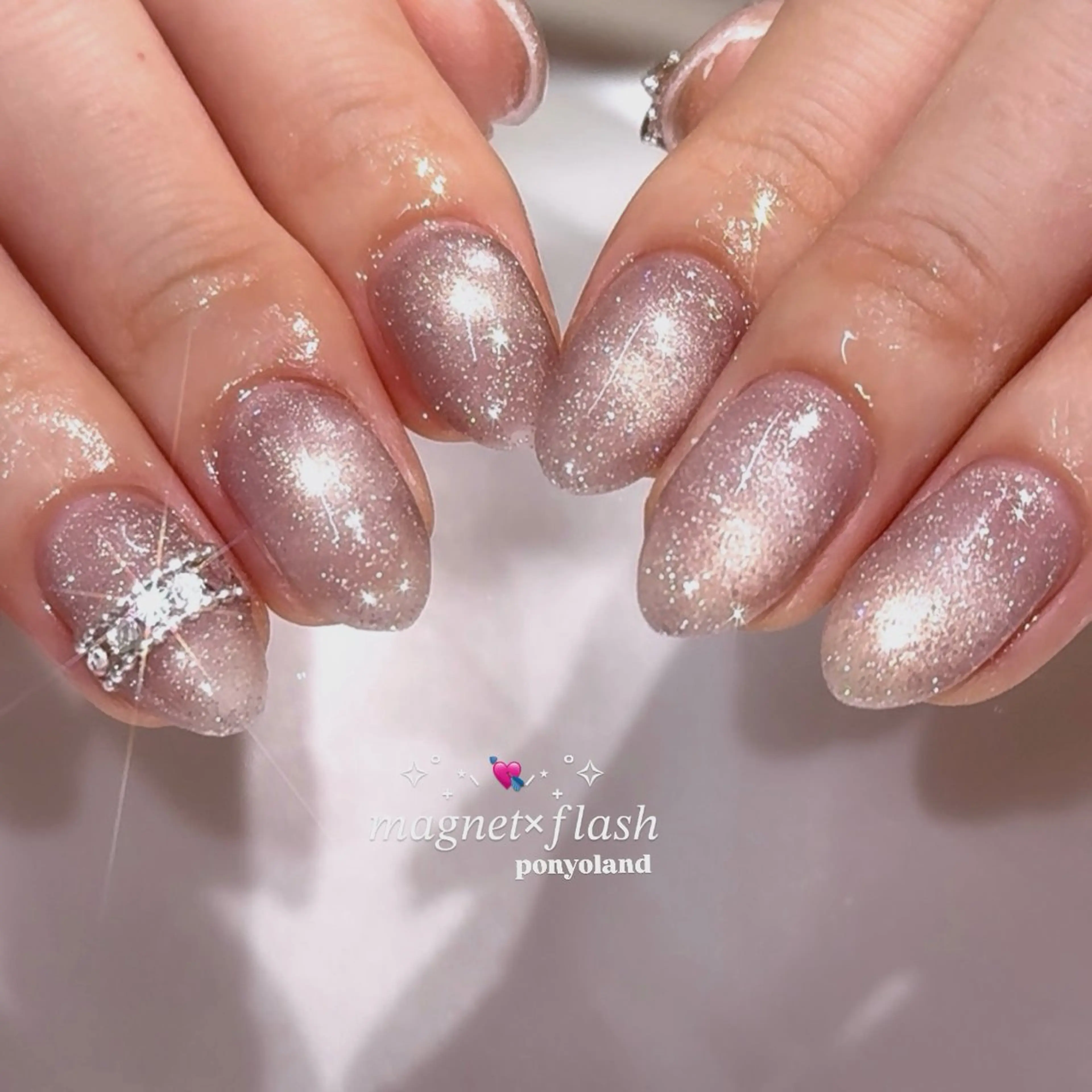 ネイル フラッシュネイル フラッシュマグ ハンドネイル ponyoland 目黒/恵比寿💎のネイルデザイン