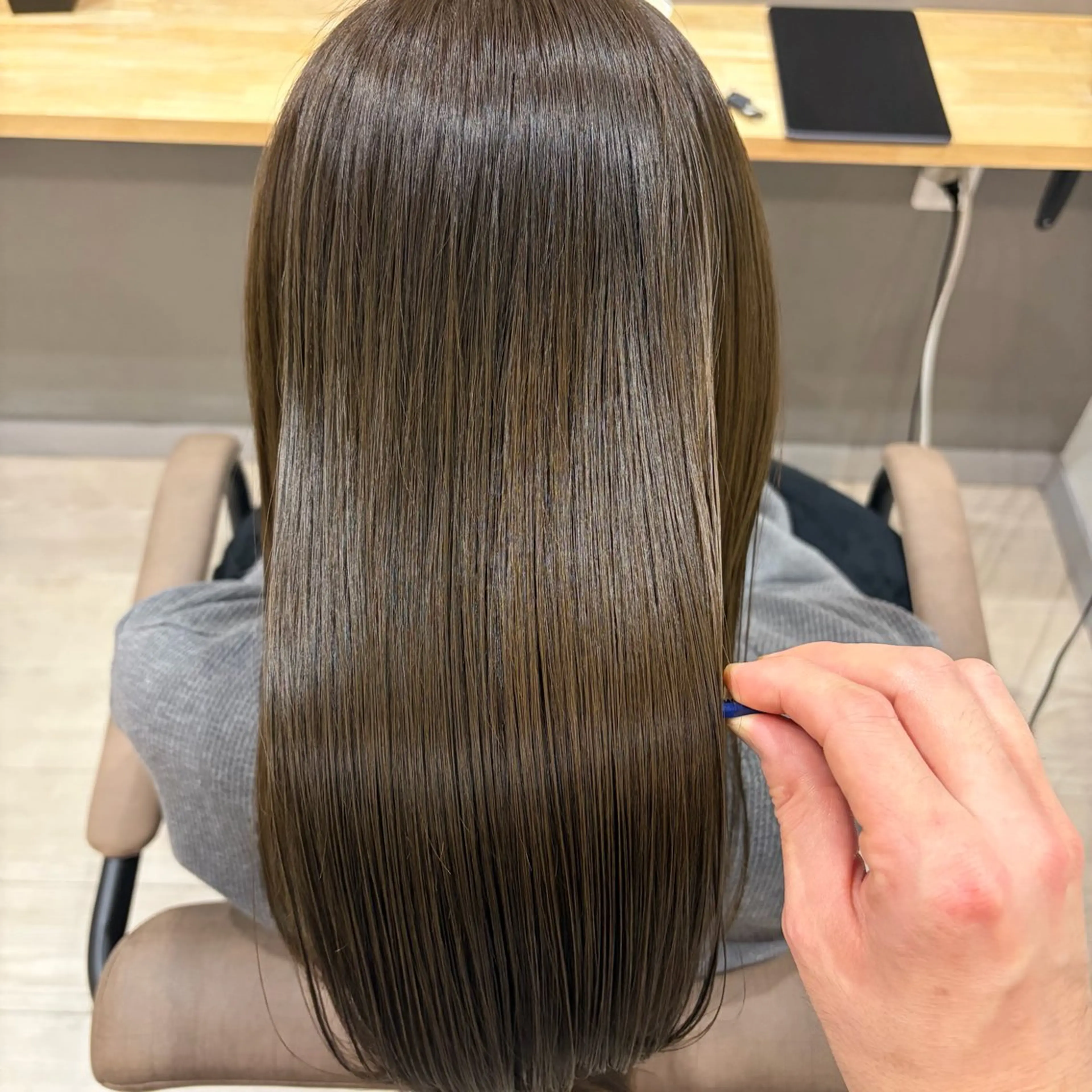 ロング カット ヘアカラー トリートメント ans(アンス)所属・山上 佳汰/髪質改善/艶髪のヘアスタイル