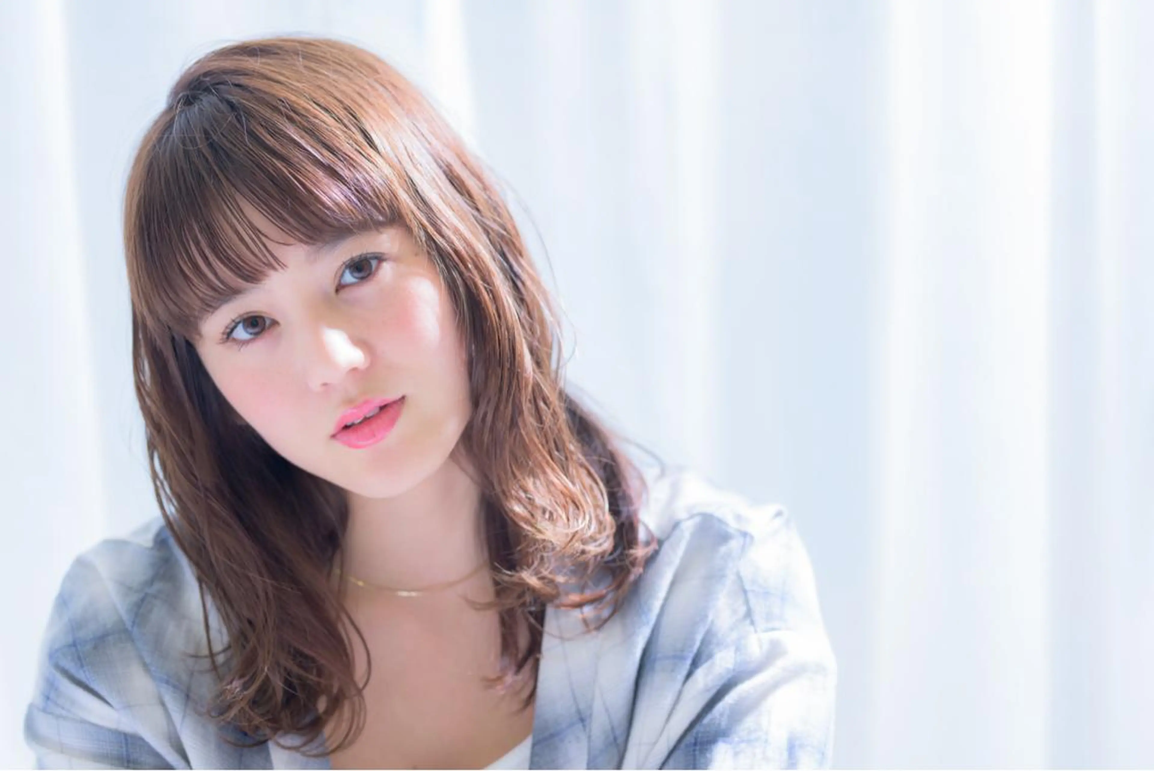 ミディアム ミディアムパーマ 齋藤 咲のヘアスタイル