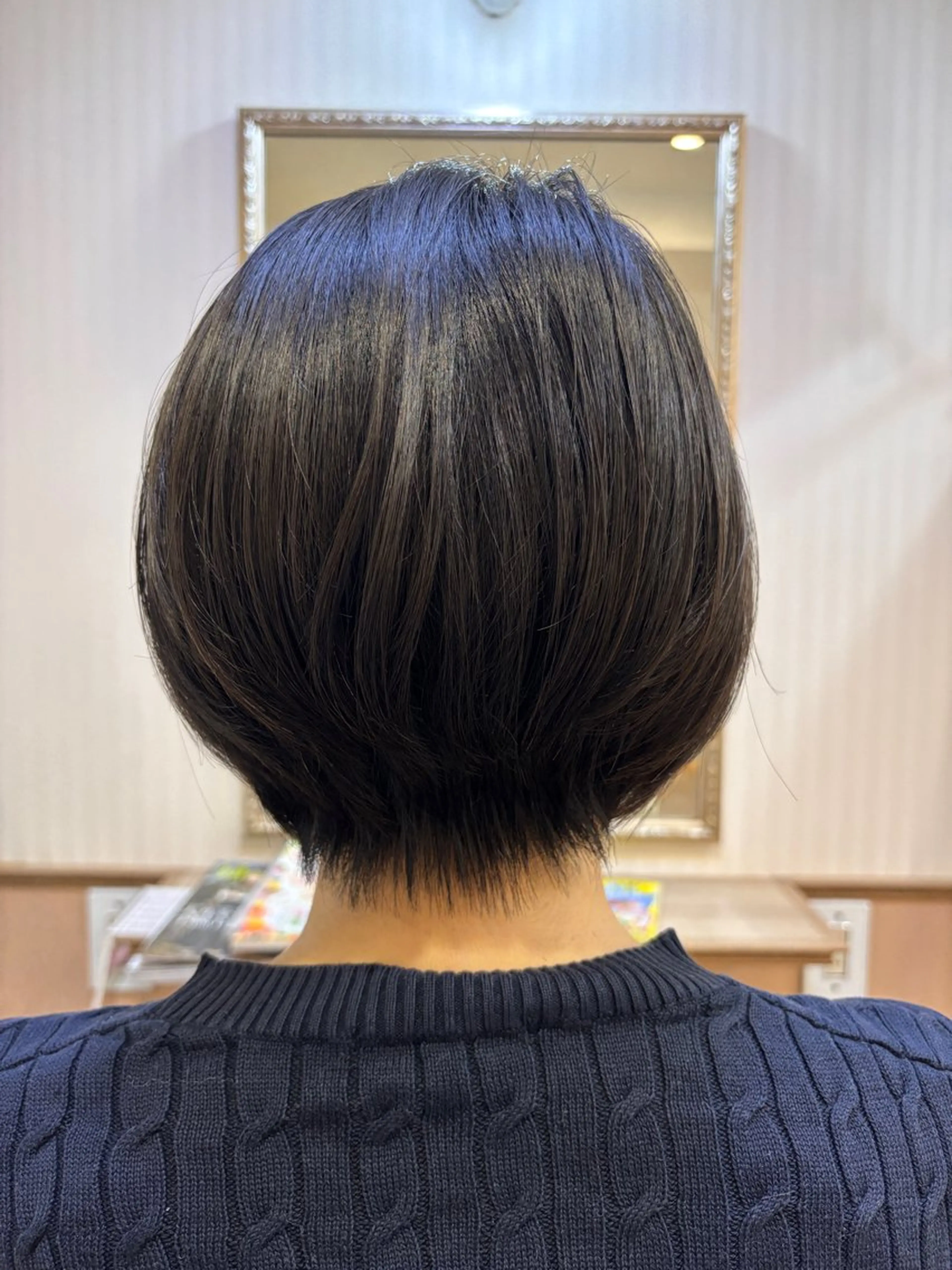 ショート 吉井 愛のヘアスタイル