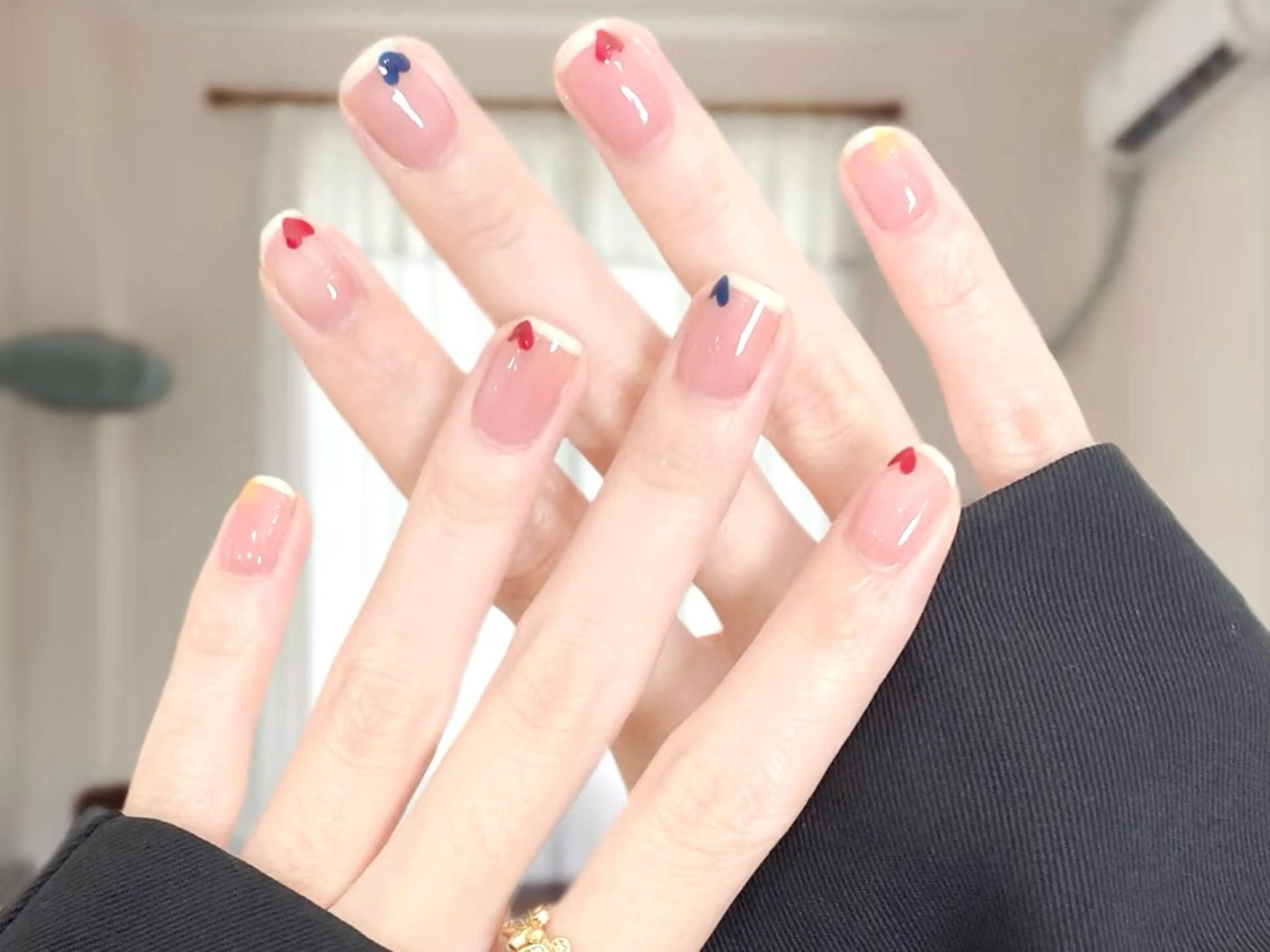 ネイル アートネイル カジュアル フレンチネイル シンプルネイル ハンドネイル ハンドケア DarkHoney 池袋店のネイルデザイン