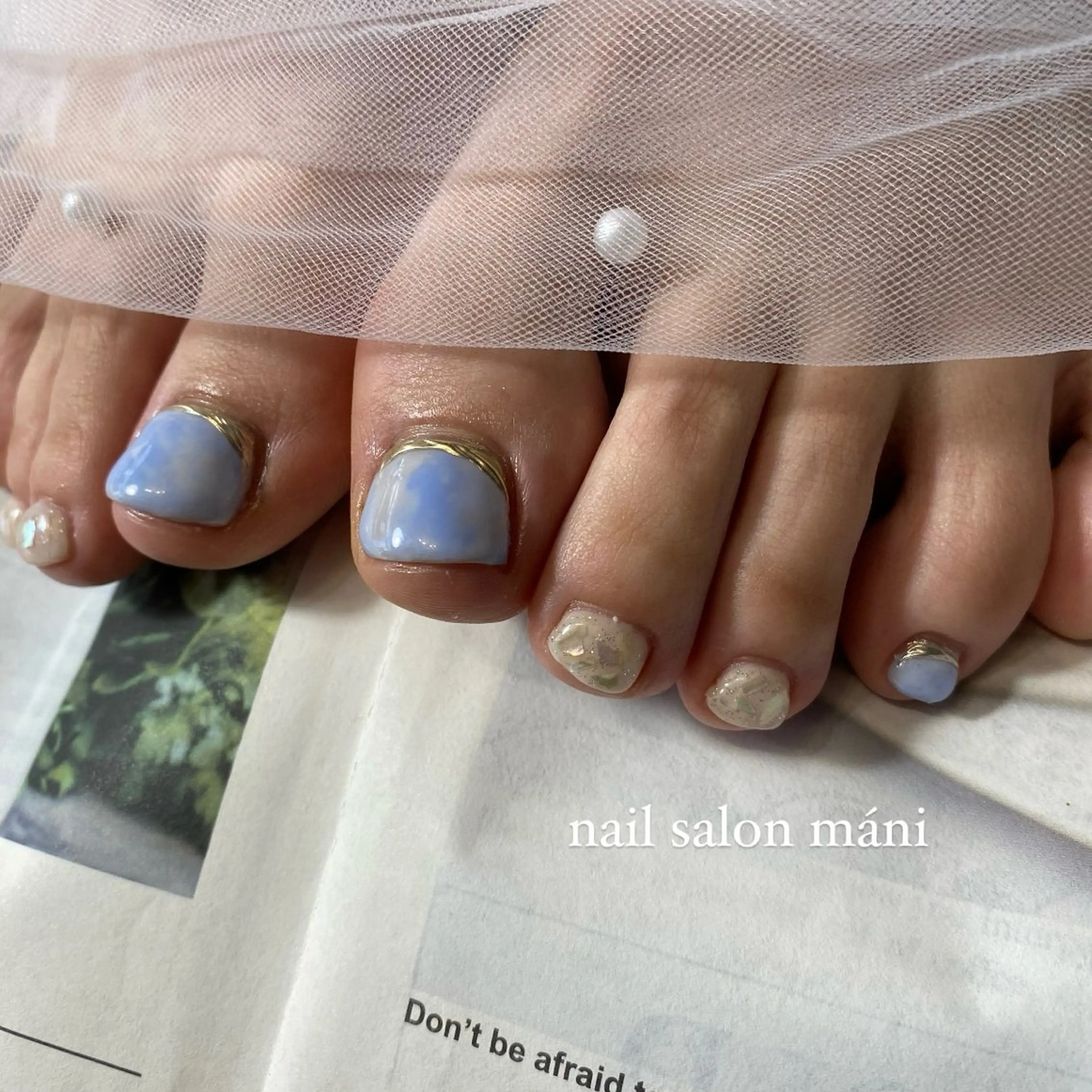 ネイル フットネイル ゴールド 大理石ネイル(マーブル) ミラーネイル ニュアンスネイル nail salon maniのネイルデザイン