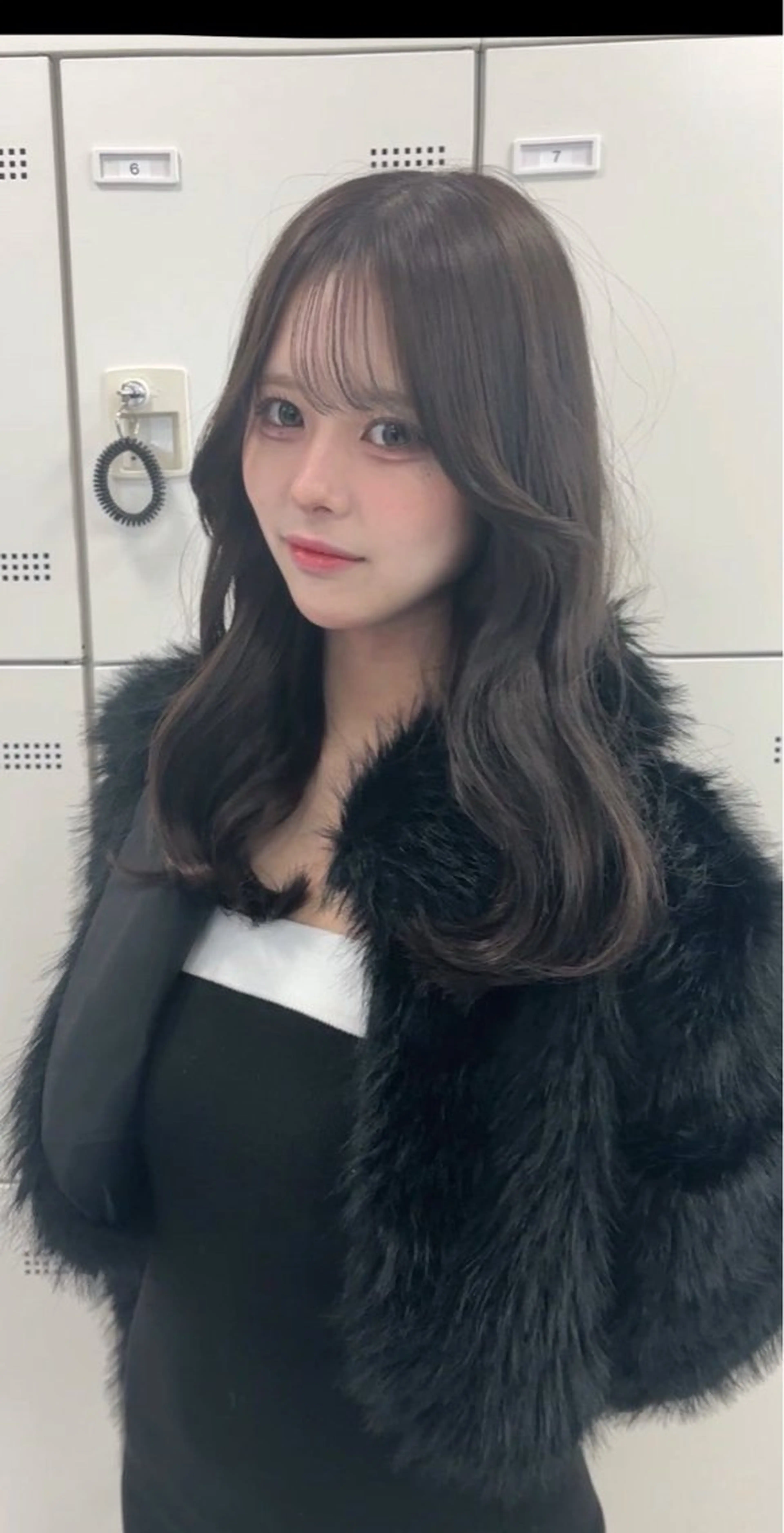 ロング ヘアカラー トリートメント ヘアセット 韓国ヘア/ブリーチ無 しWカラー/オリーブのヘアスタイル