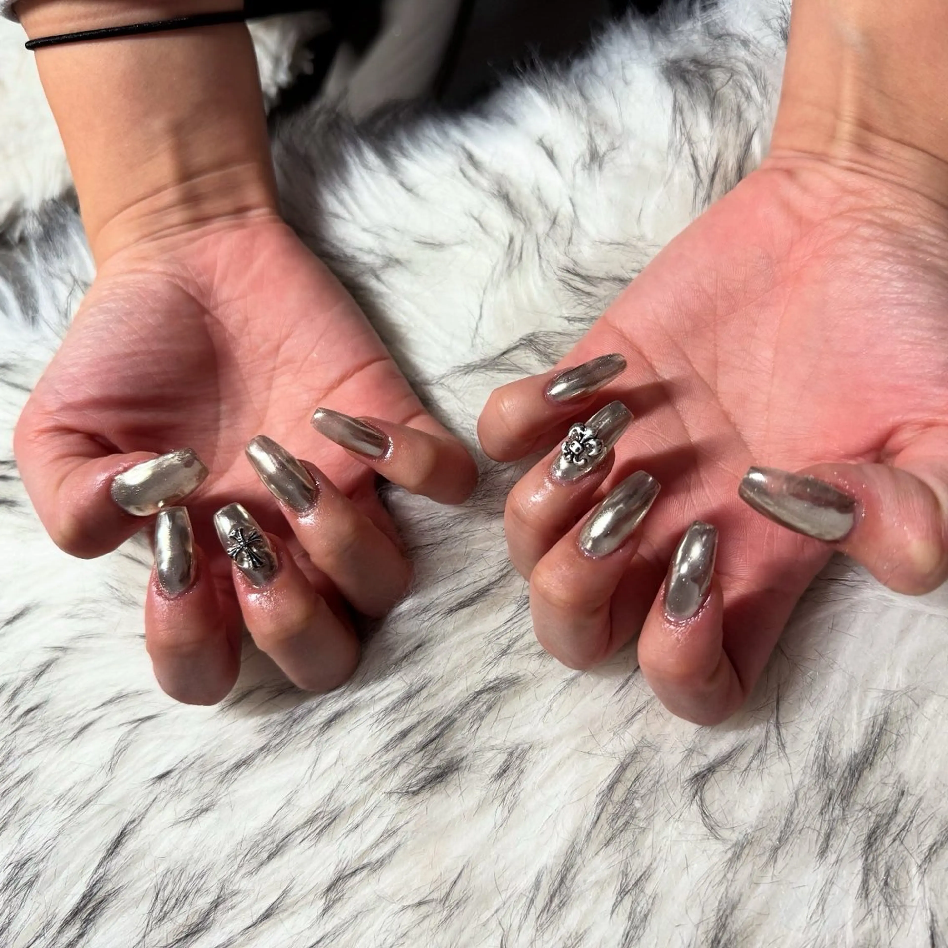 ロング ハンドネイル mao .のネイルデザイン