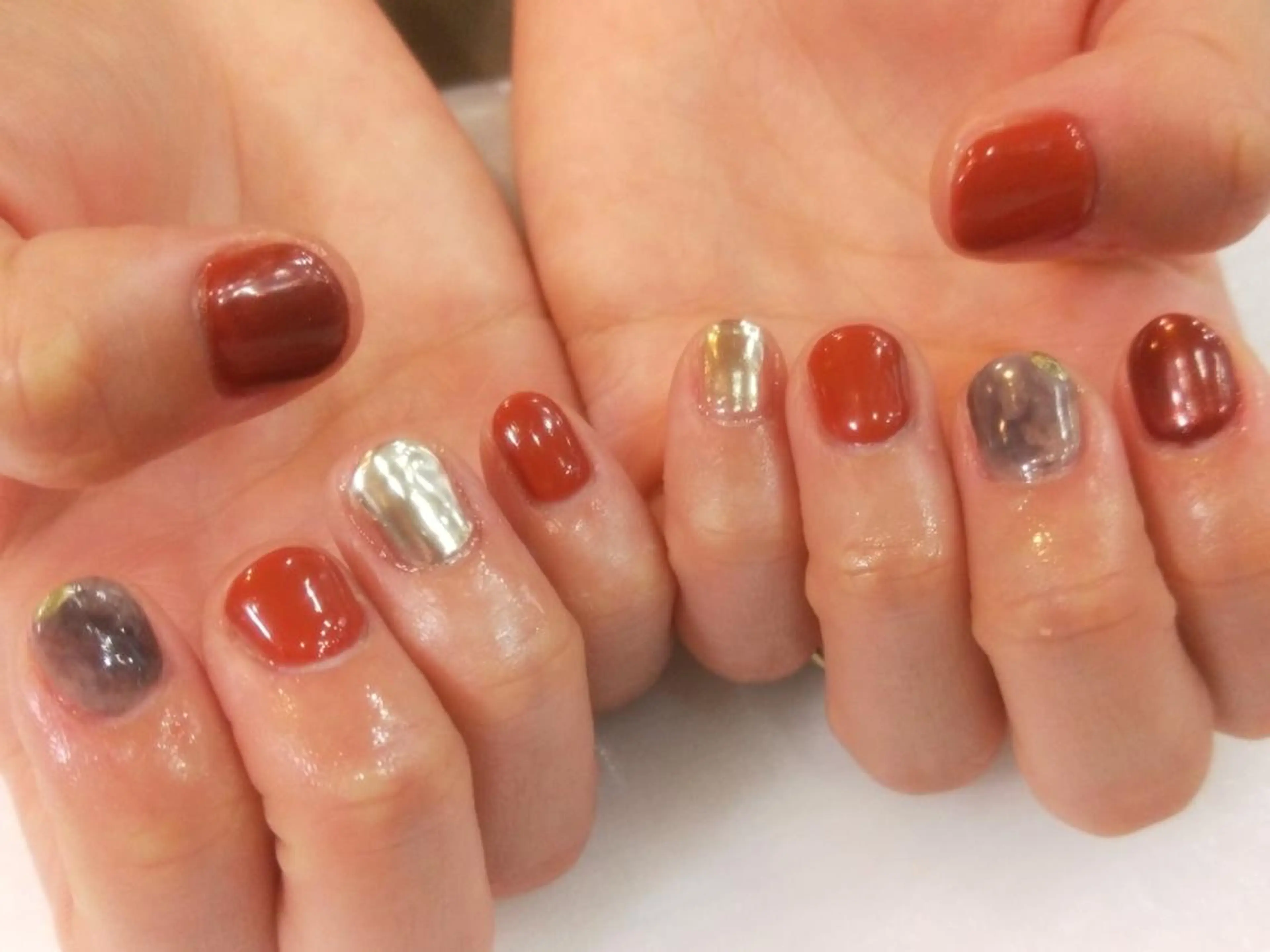 ネイル ハンドネイル ハンドケア R'well所属・はばすみれ🎀ﾈｲﾙ 光ﾌｪｲｼｬﾙ ﾍｱのネイルデザイン