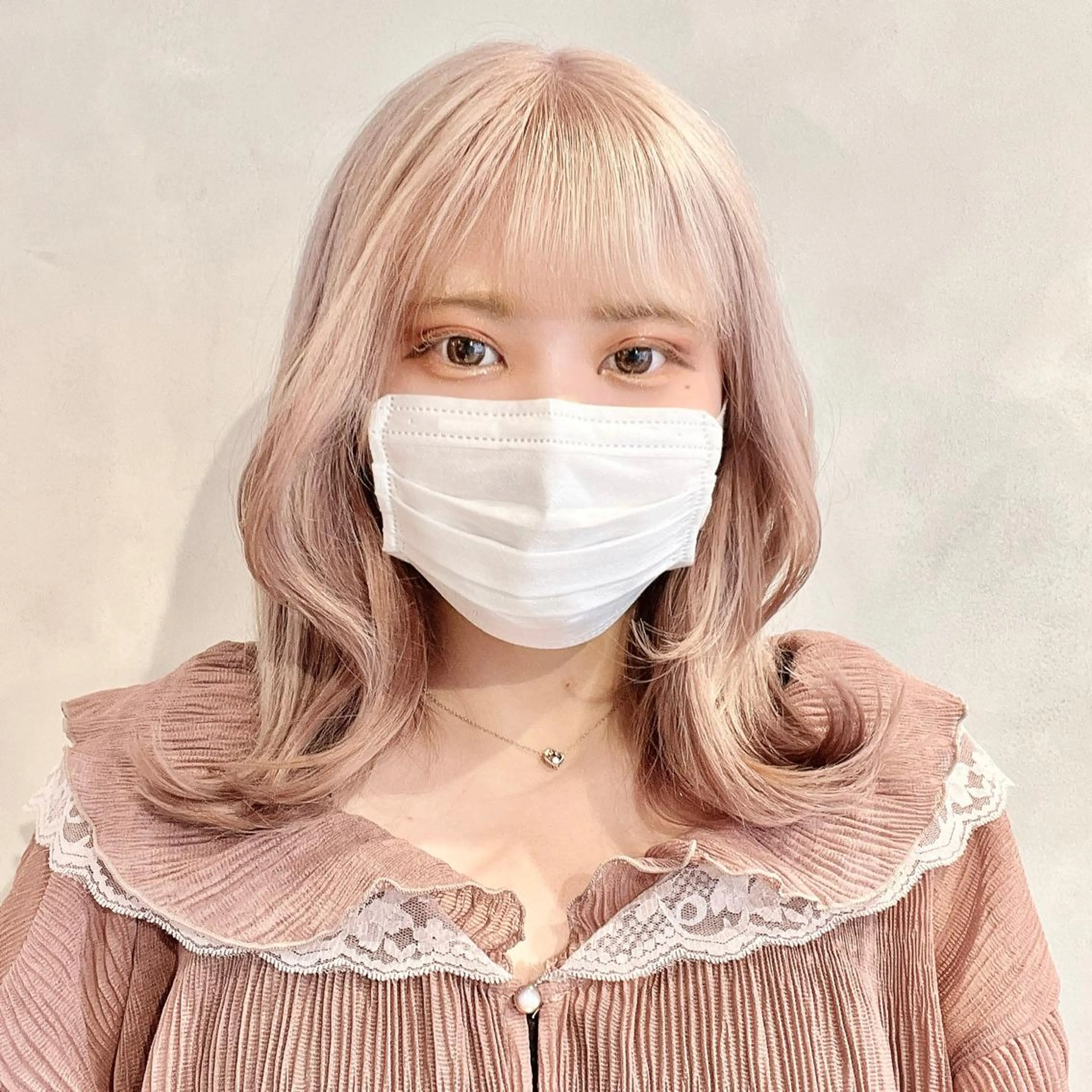 セミロング カラー ヘアカラー トリートメント 髪質改善⌇透明感 カラー⌇川上葵のヘアスタイル