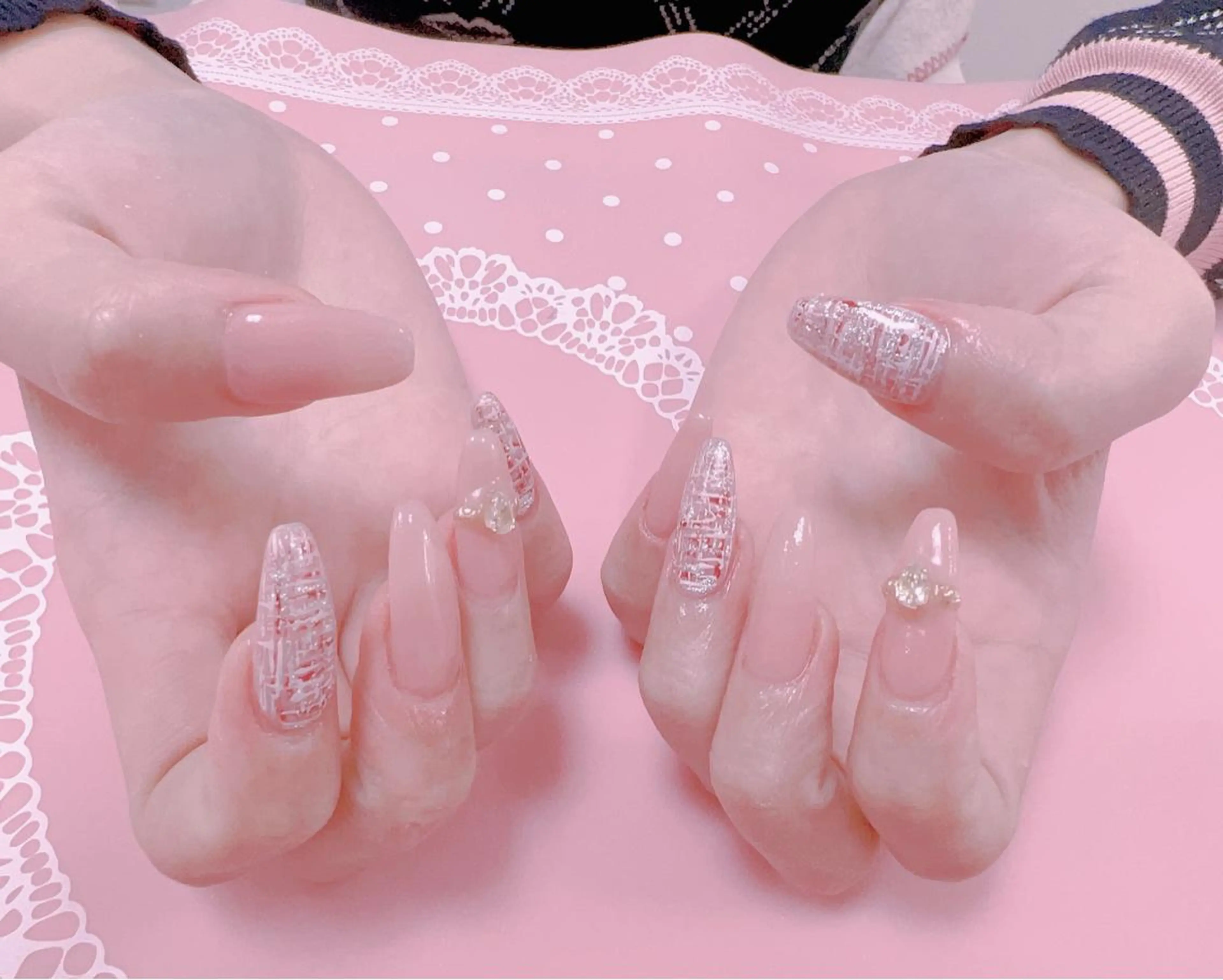 ネイル はぴねす所属・横浜 美夢のネイルデザイン