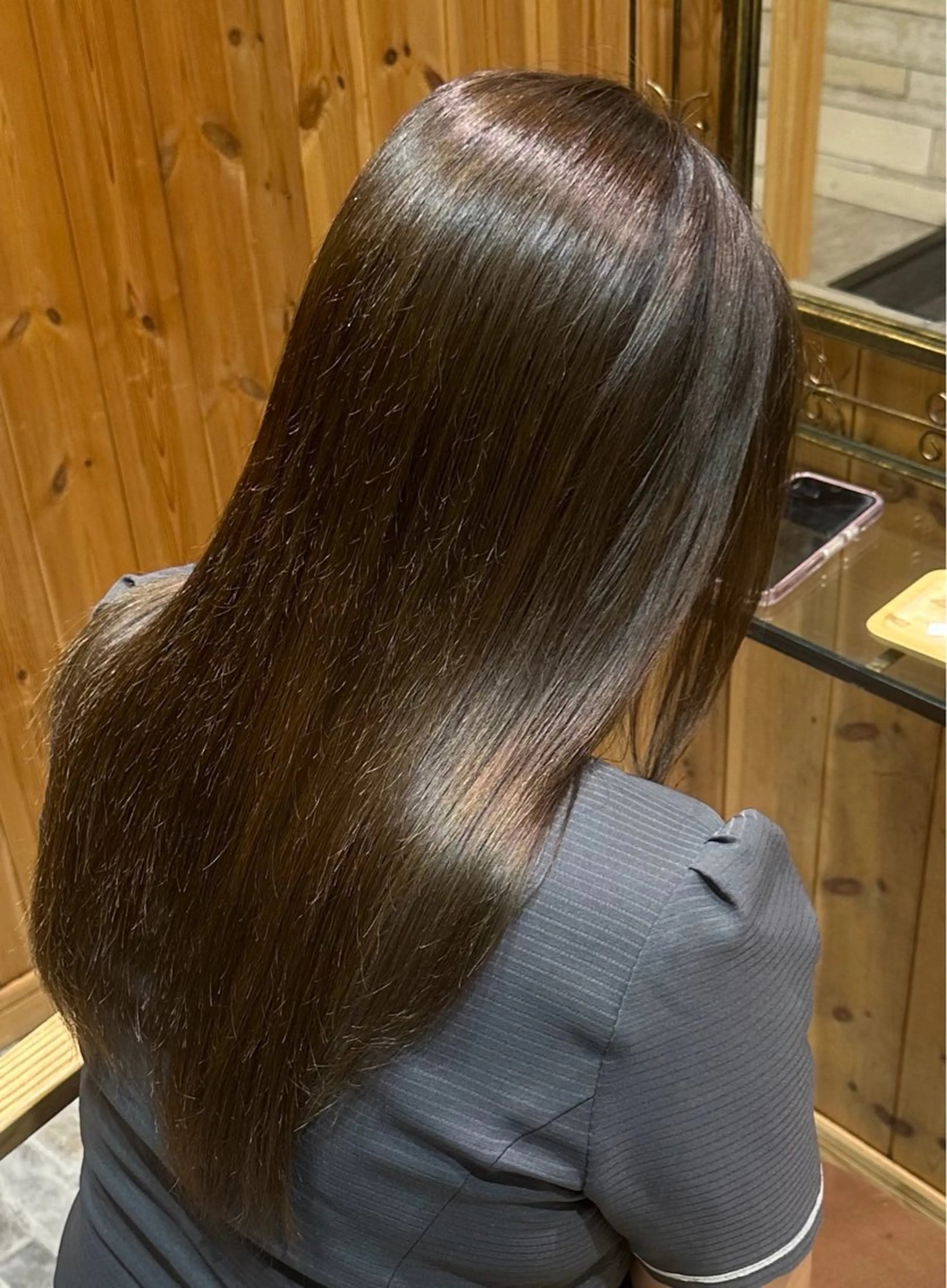 ロング カラー 飯田 冴のヘアスタイル