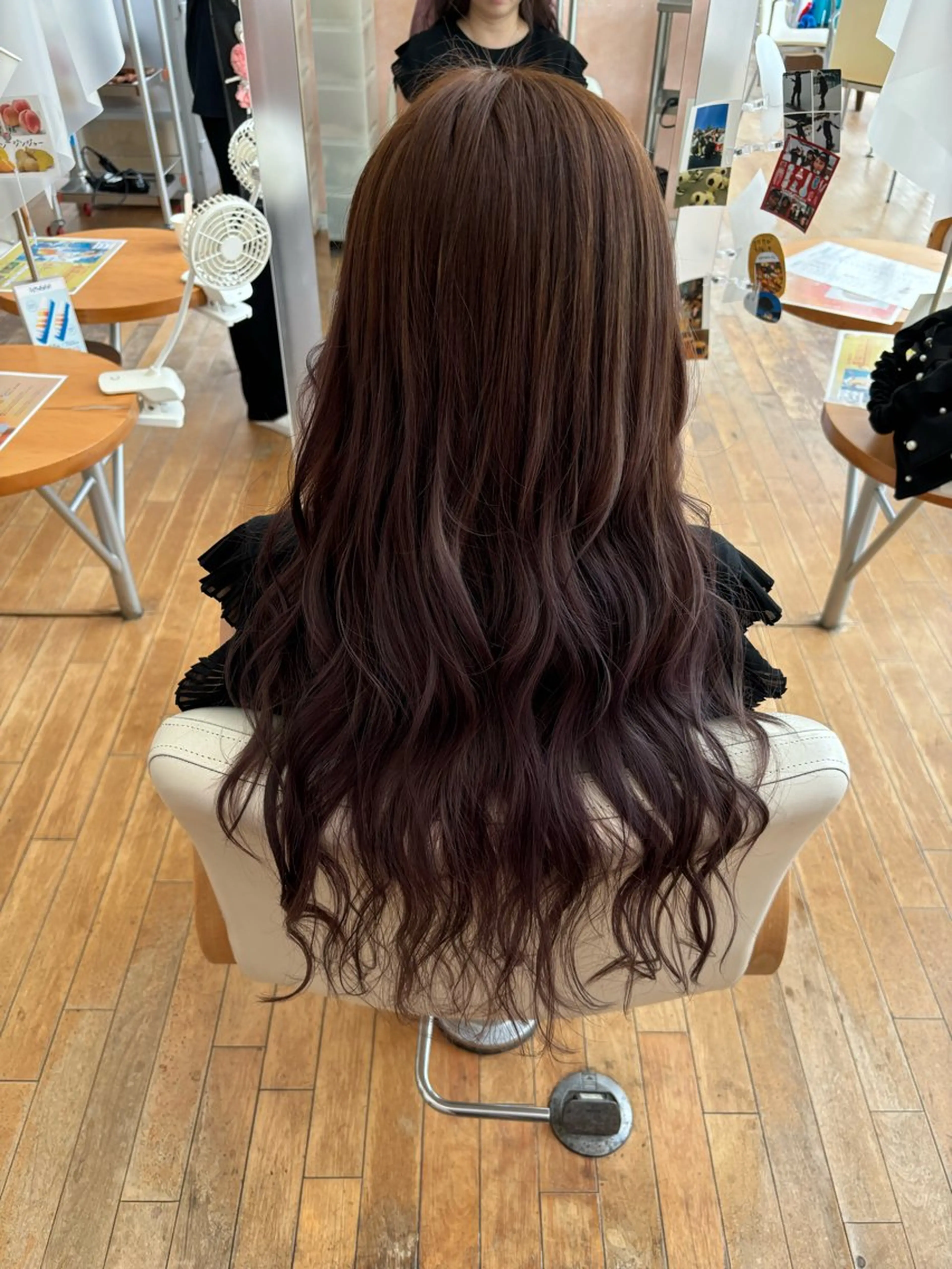 ロング カラー 浅岡 二葉のヘアスタイル