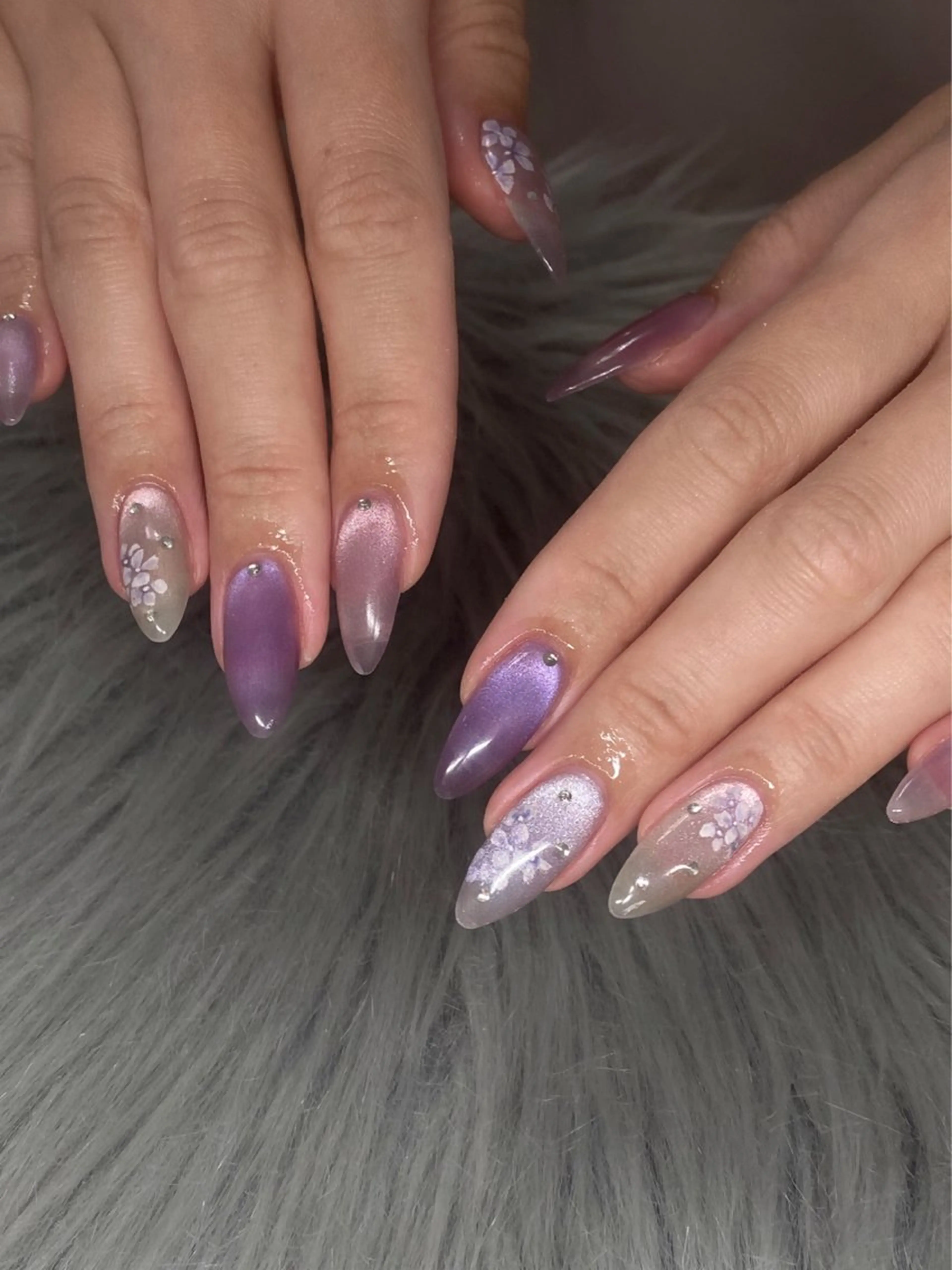 ネイル マグネットネイル ハンドネイル Bitty/ SENA⋆˙⟡ —のネイルデザイン