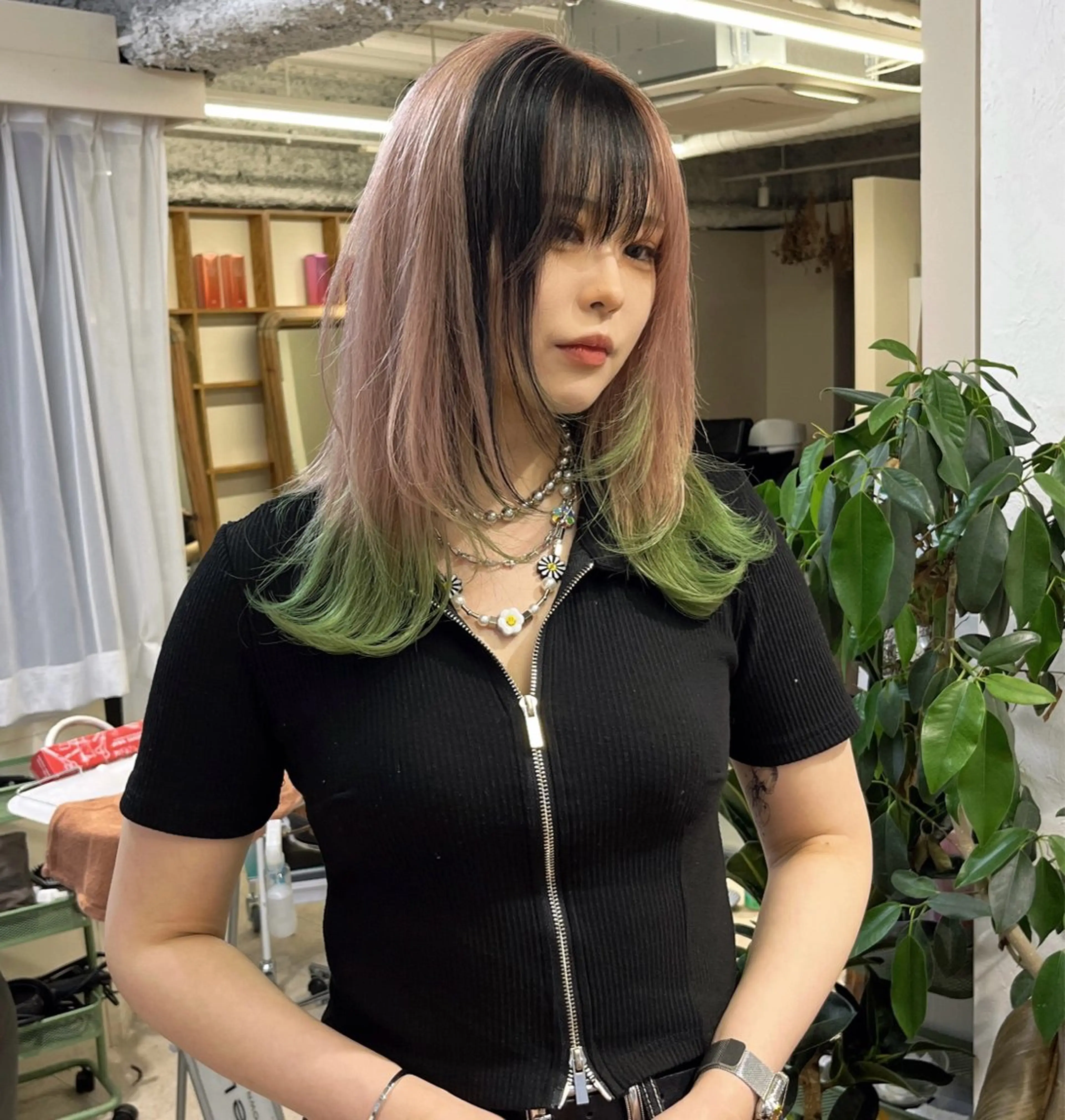 カラー 河原 楓樹のヘアスタイル