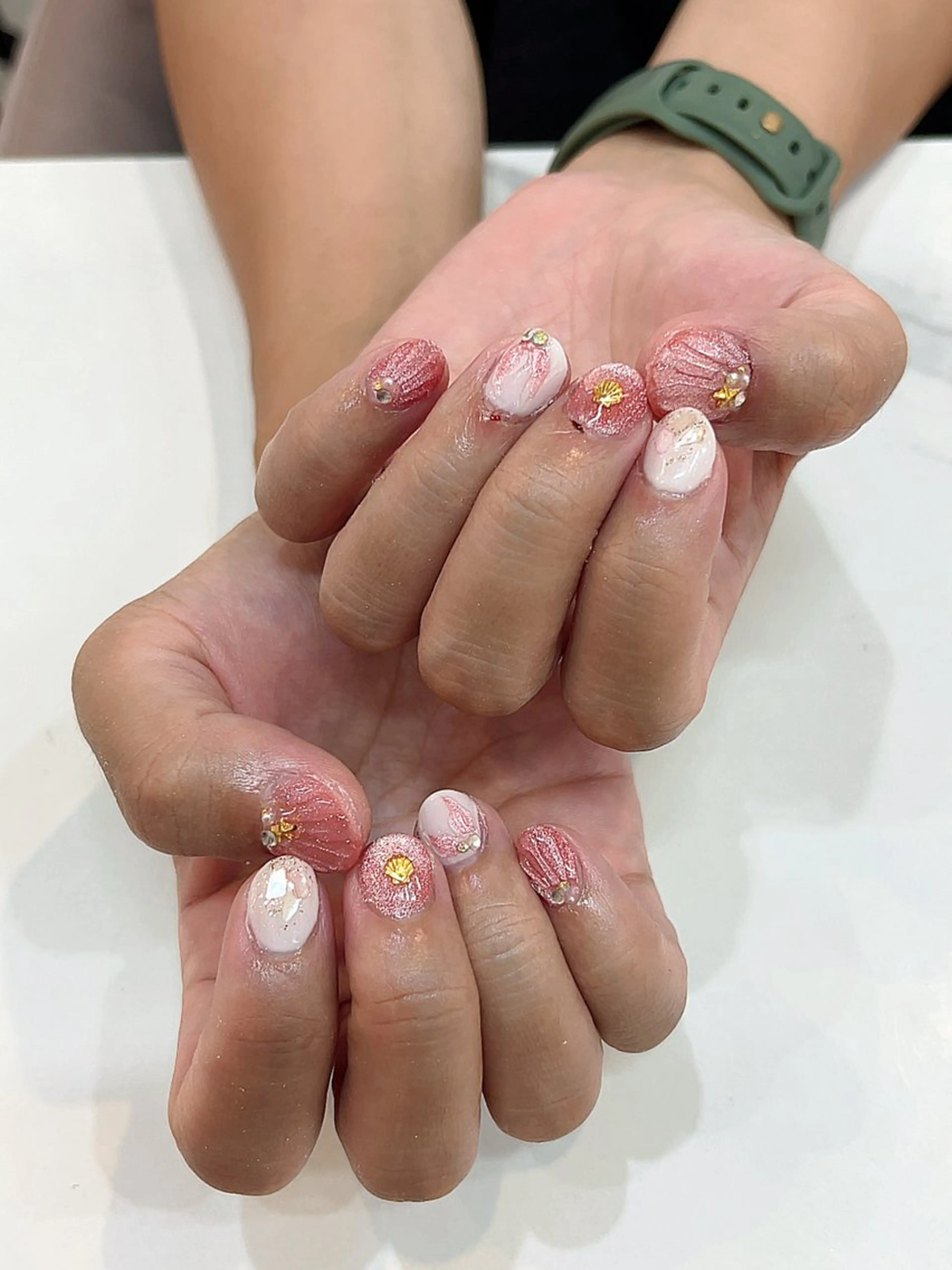 ネイル ハンドネイル ハンドケア あおやぎ ゆきこのネイルデザイン