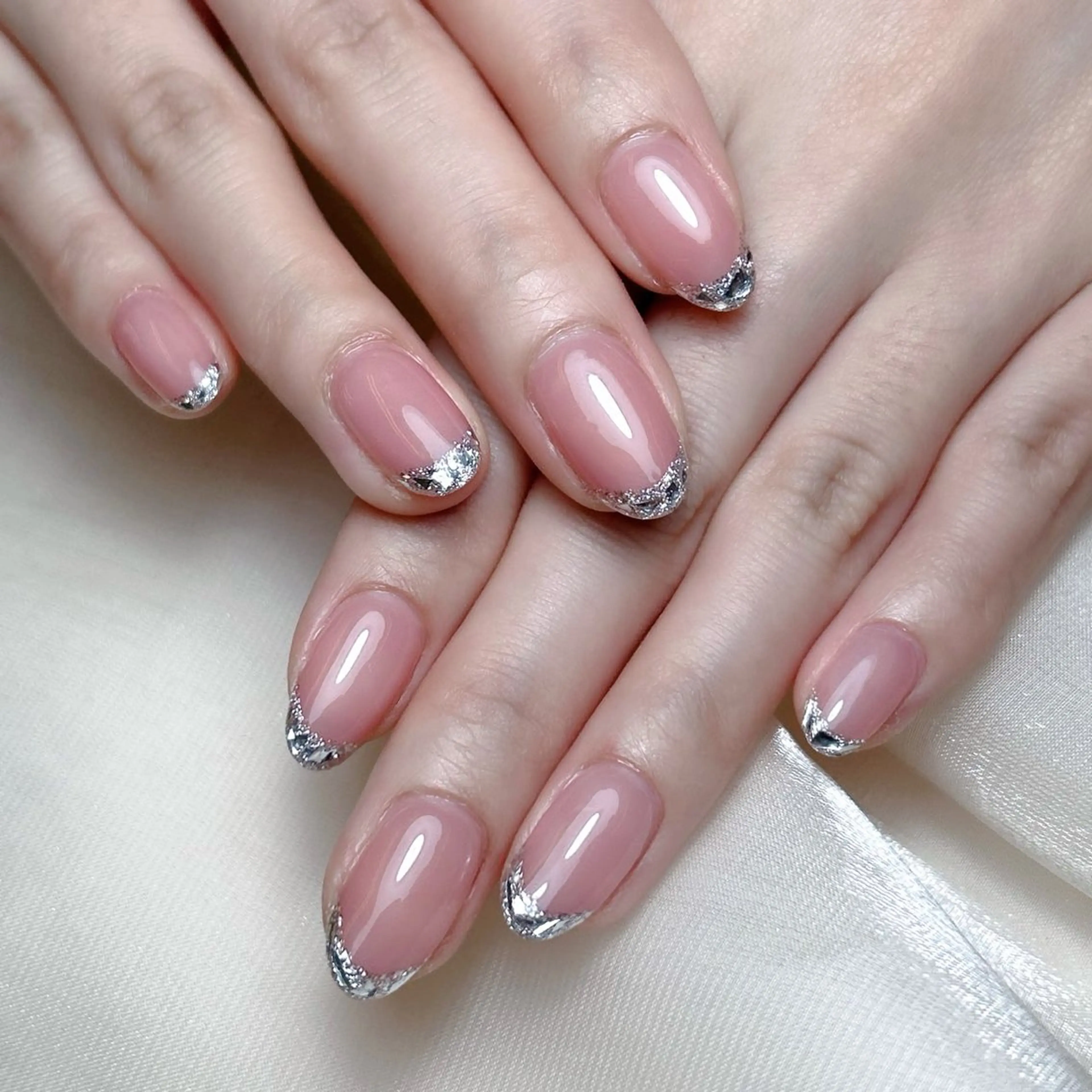 ネイル フレンチネイル ガラスフレンチ Ayumi nails川崎店のネイルデザイン