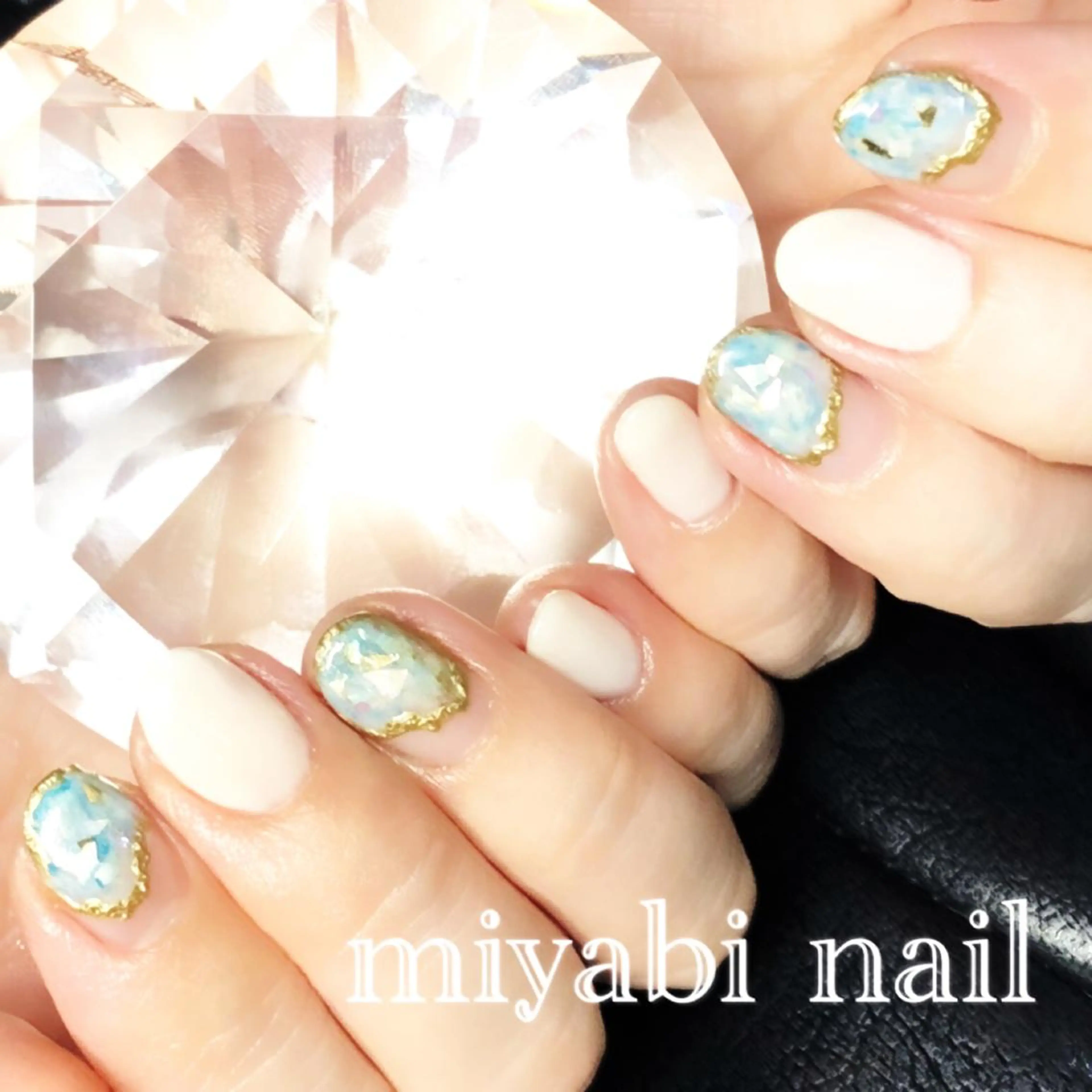 ネイル アートネイル ゴールド ニュアンスネイル miyabi nail 桂川駅近くのネイルデザイン