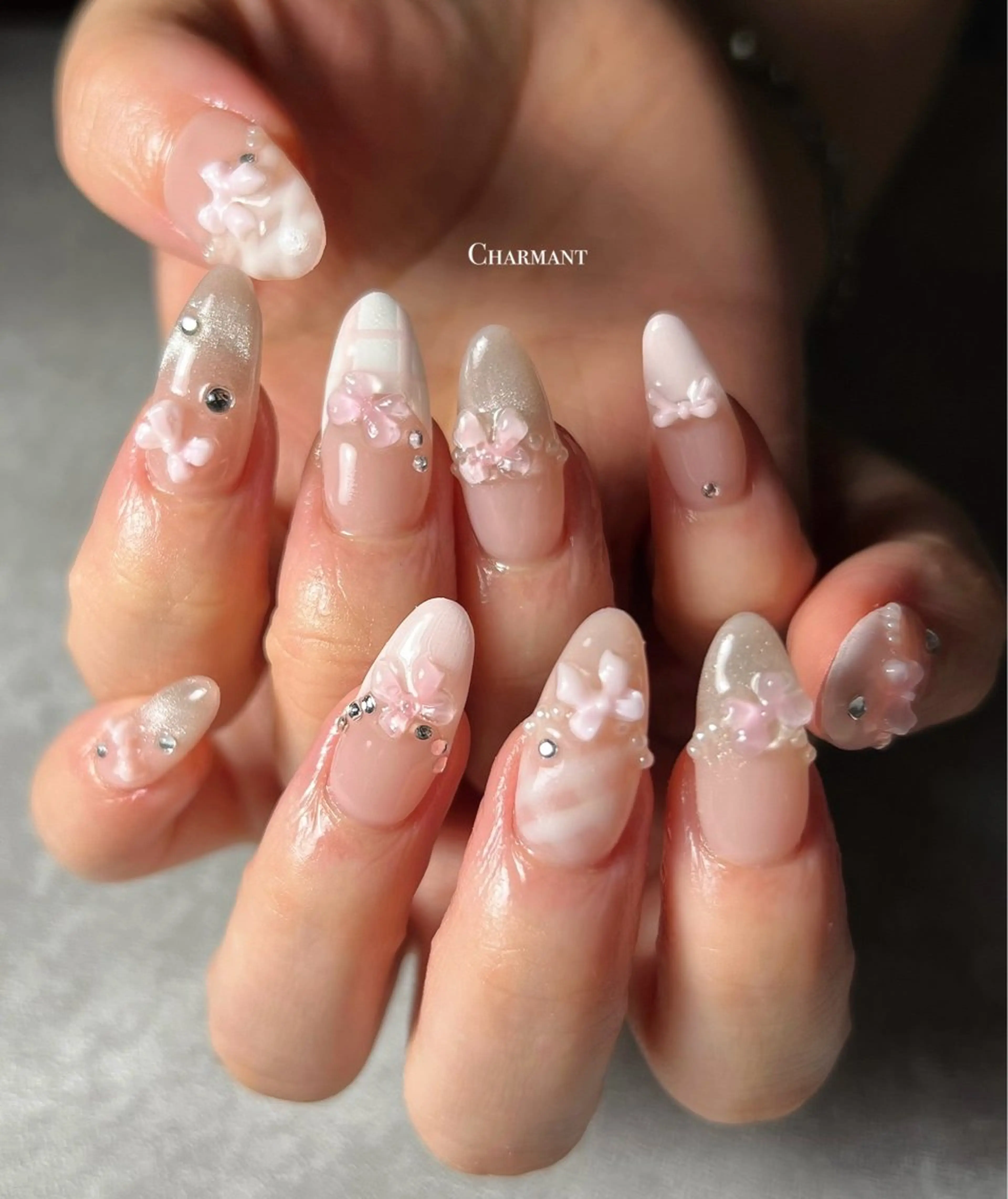 ネイル ハンドネイル Minako 【Charmant】のネイルデザイン