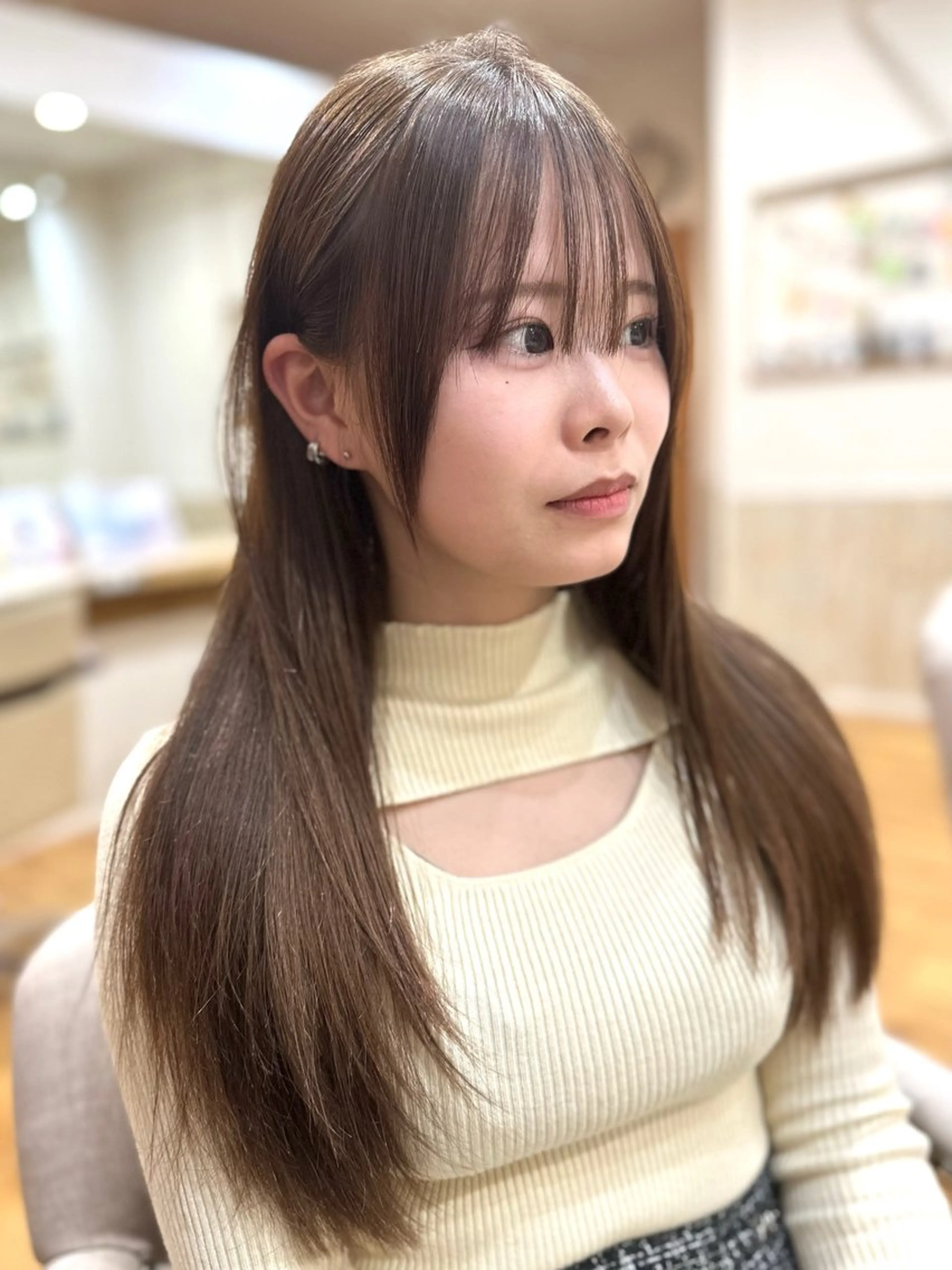 ロング カラー ブリーチ ケアブリーチ ダブルカラー イヤリングカラー ハイトーンカラー DAIKIベージュ 🍂レイヤーカットのヘアスタイル