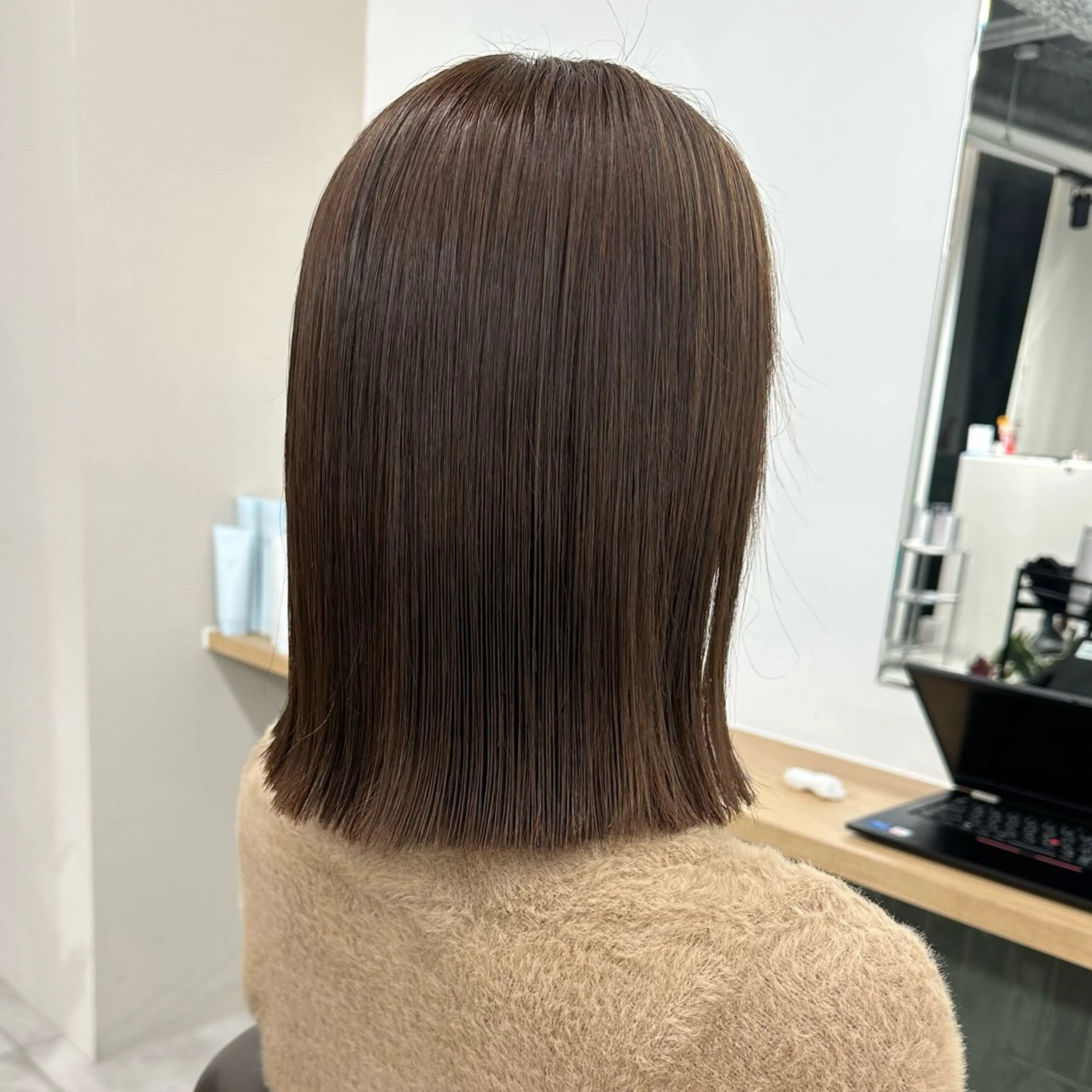 ミディアム カラー カット ヘアカラー トリートメント ブリーチなし/レイヤ ー特化🌈Tommyのヘアスタイル