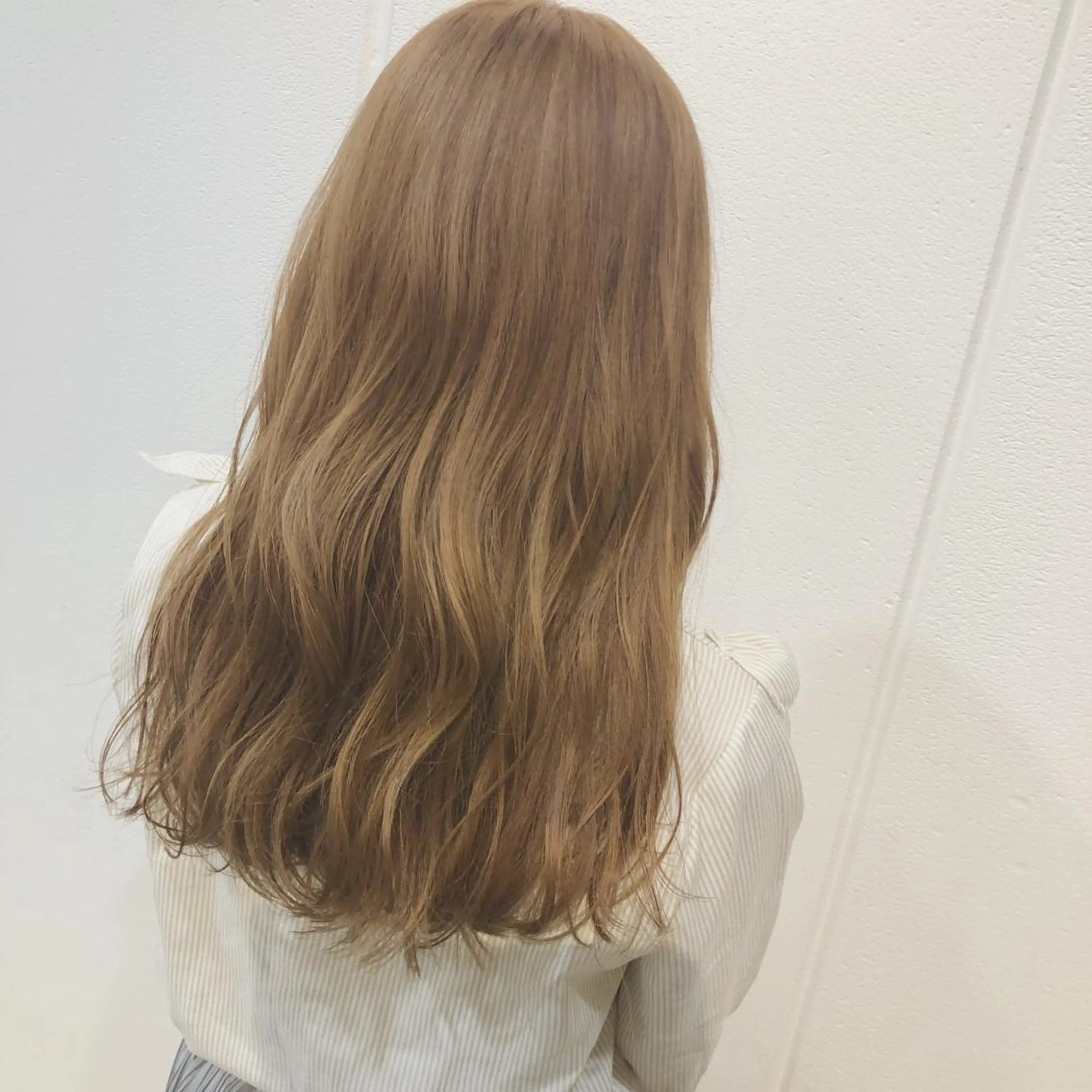 ロング カラー cherir髪質改善 パーソナルカラー診断のヘアスタイル