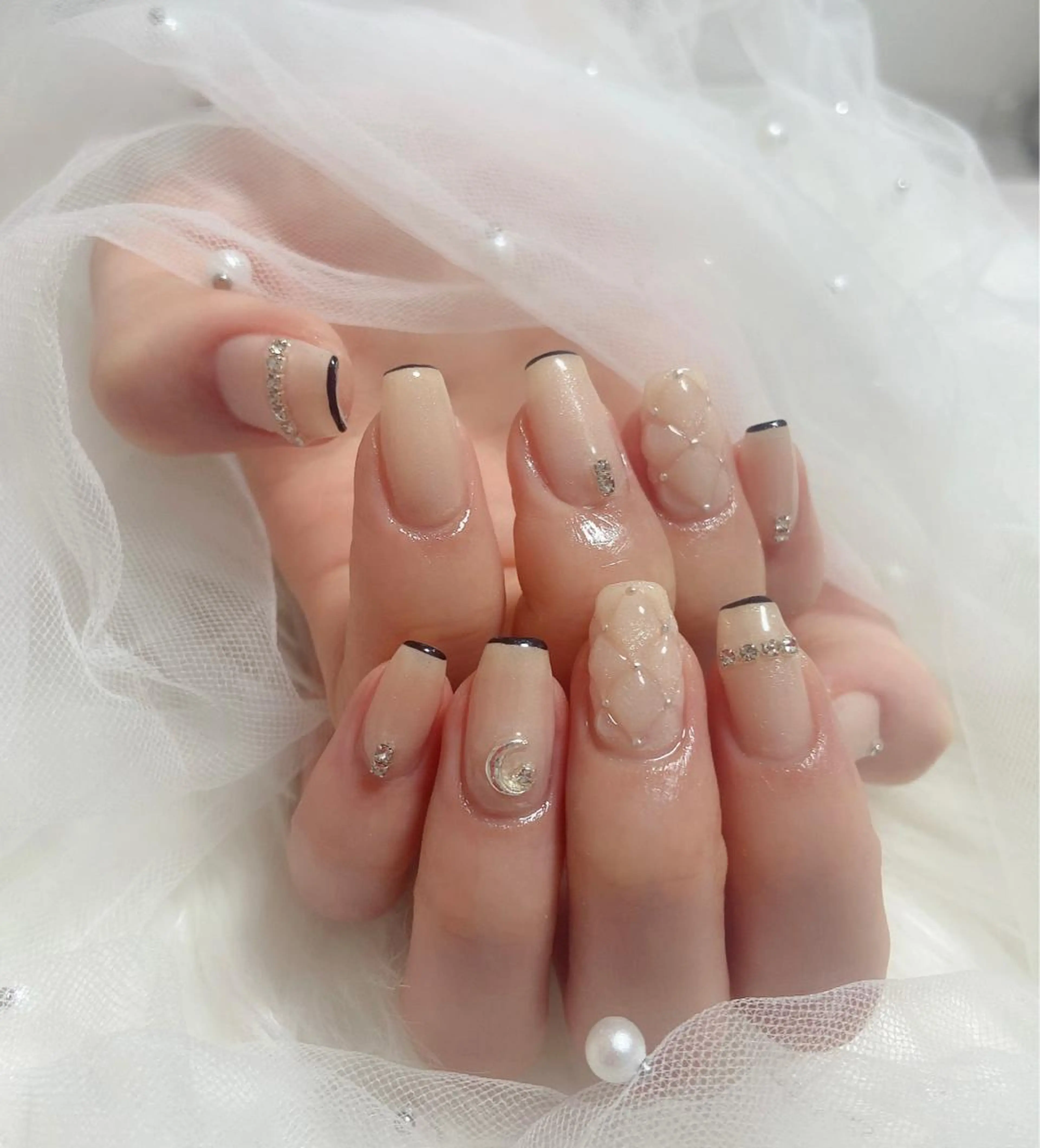 ネイル ハンドネイル ＆ME アンドミーのネイルデザイン