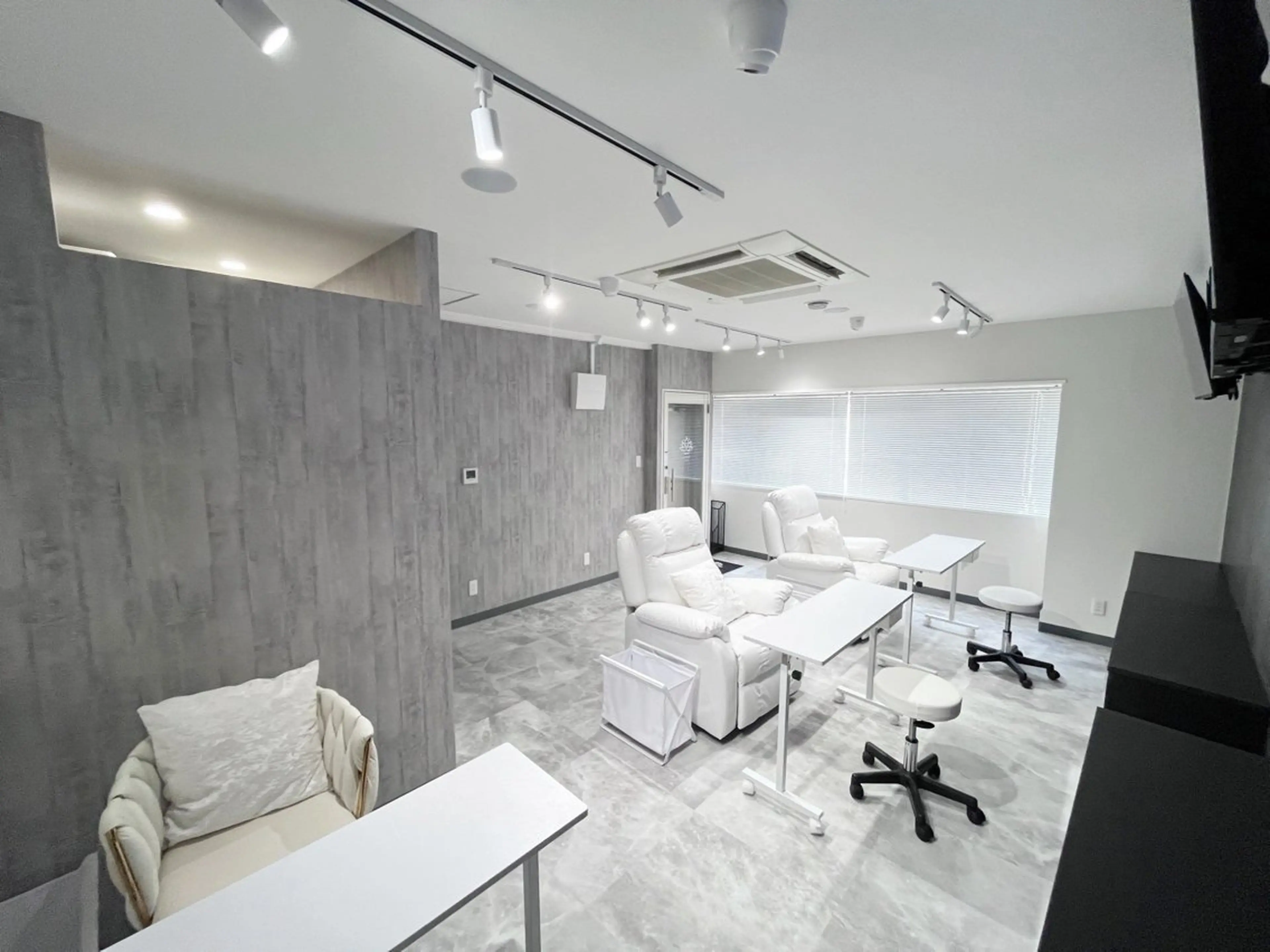 ネイル LisBlanc ATSUKOのネイルデザイン