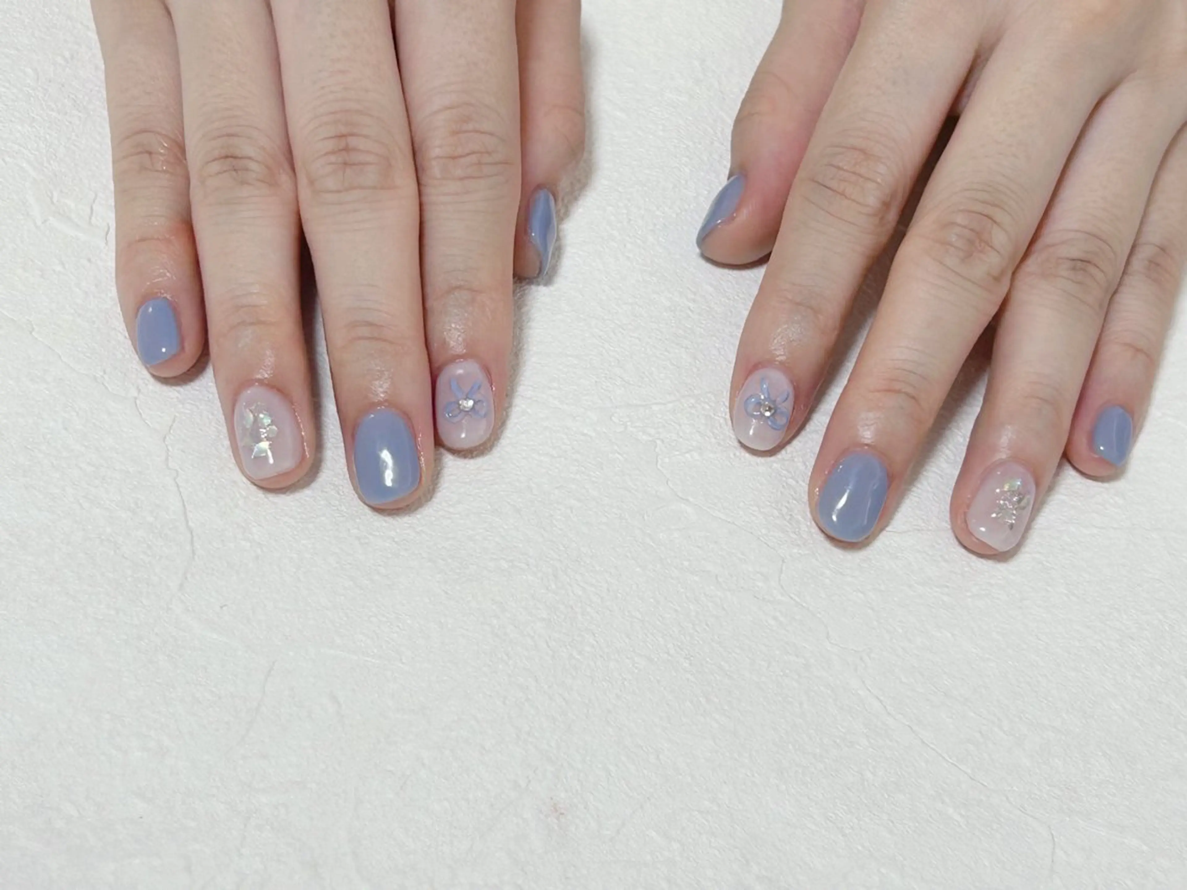 ネイル オーロラネイル フットネイル フレンチネイル ジェルネイル 韓国ネイル ハンドネイル kiki nail &brow二子玉川の眉毛・アイブロウイメージ