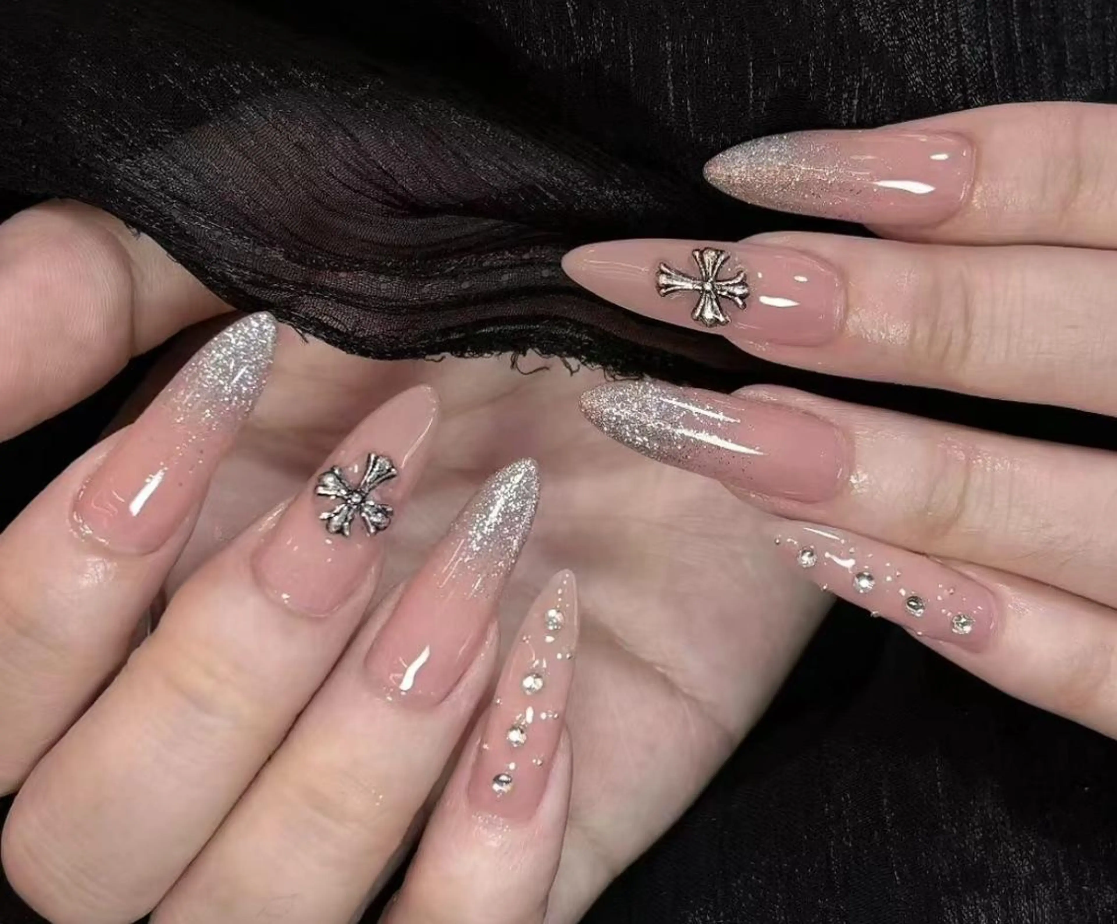 ネイル ハンドネイル 🎀 Ayaka_nailのネイルデザイン