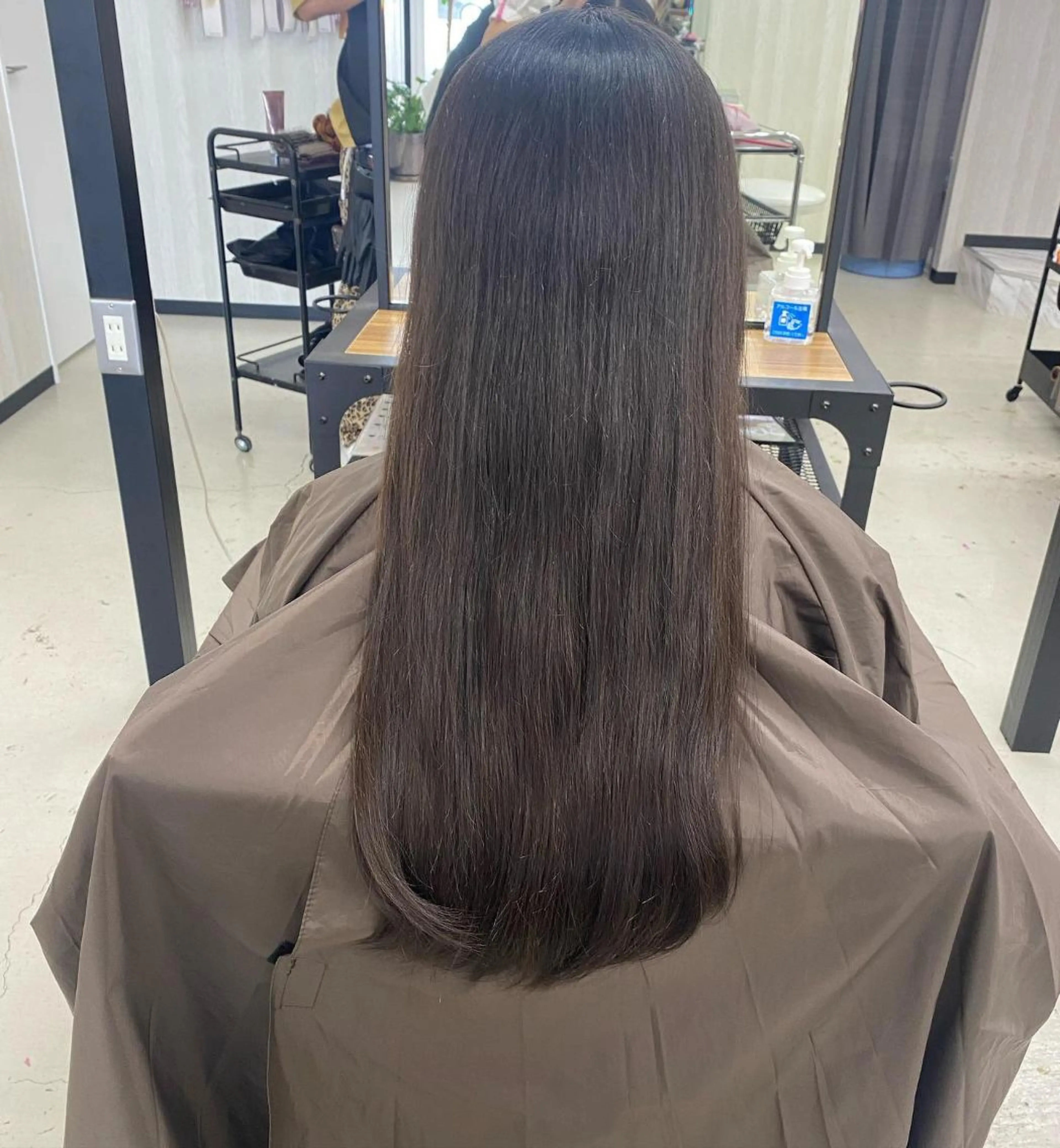 ロング カラー レイヤーカット UNDER vr 【アンダーバー】のヘアスタイル