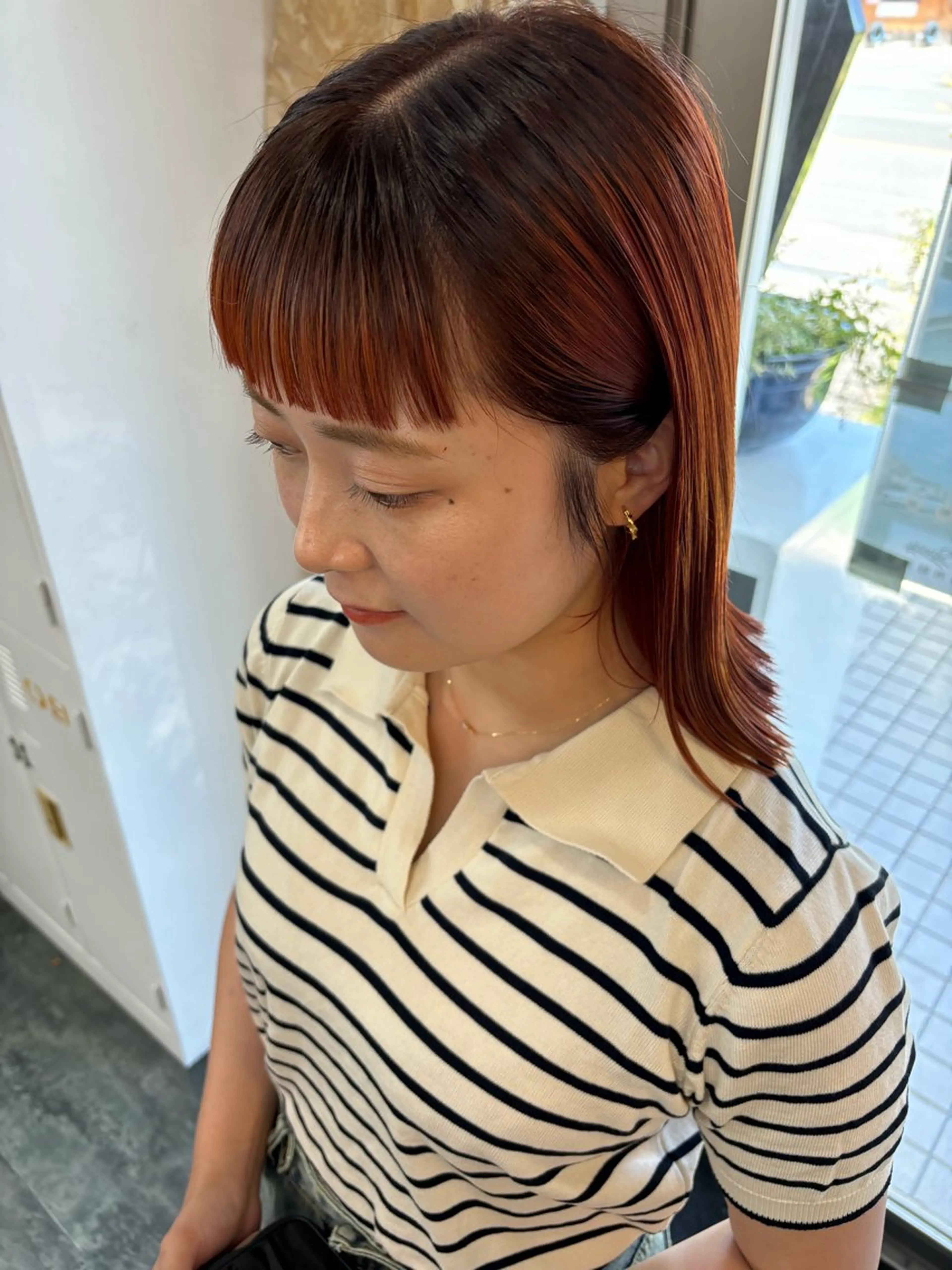 ミディアム カラー オレンジ LOMARLIE JURIAのヘアスタイル