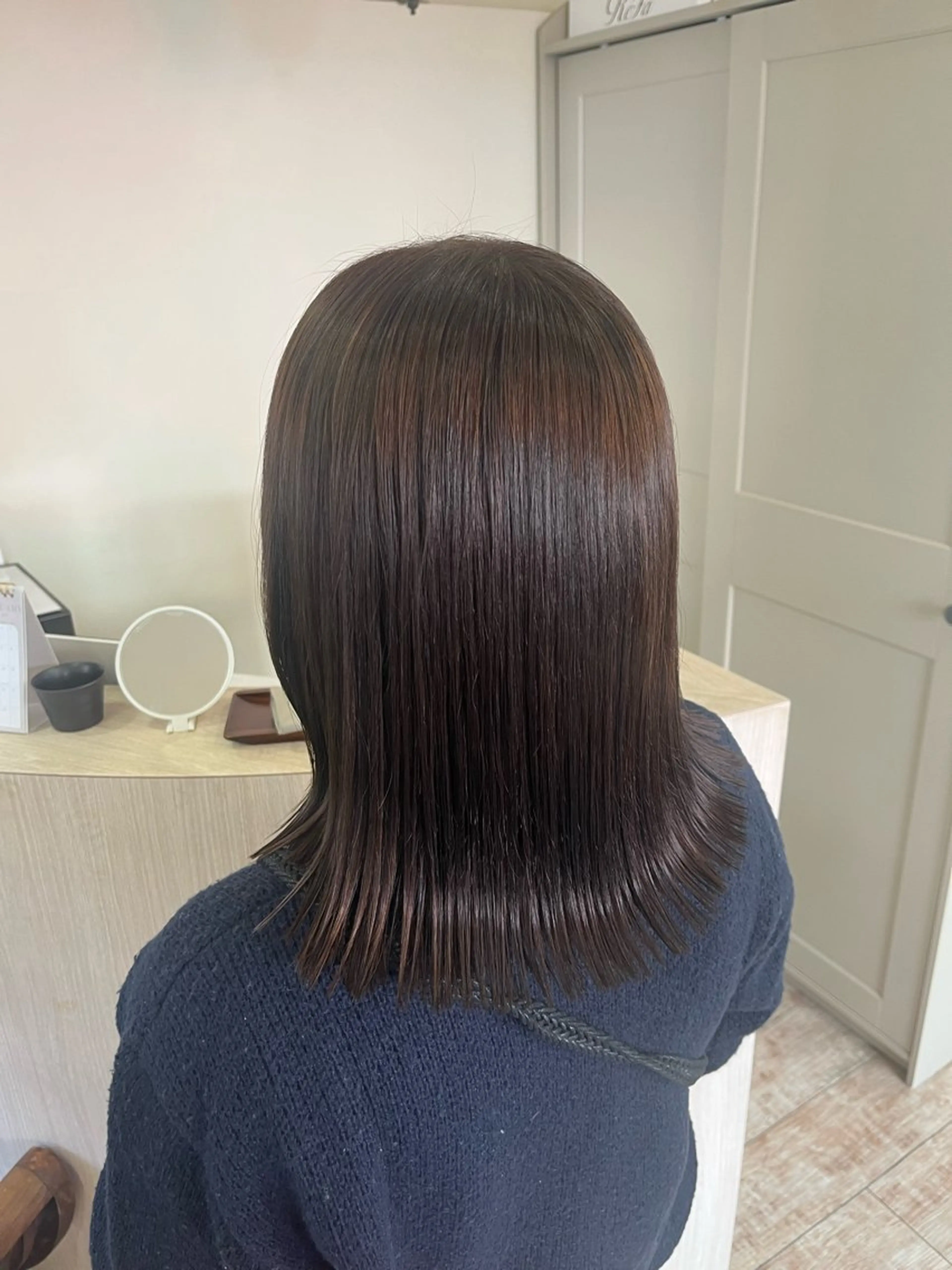 ミディアム カット トリートメント 【艶髪カラー】 omiのヘアスタイル