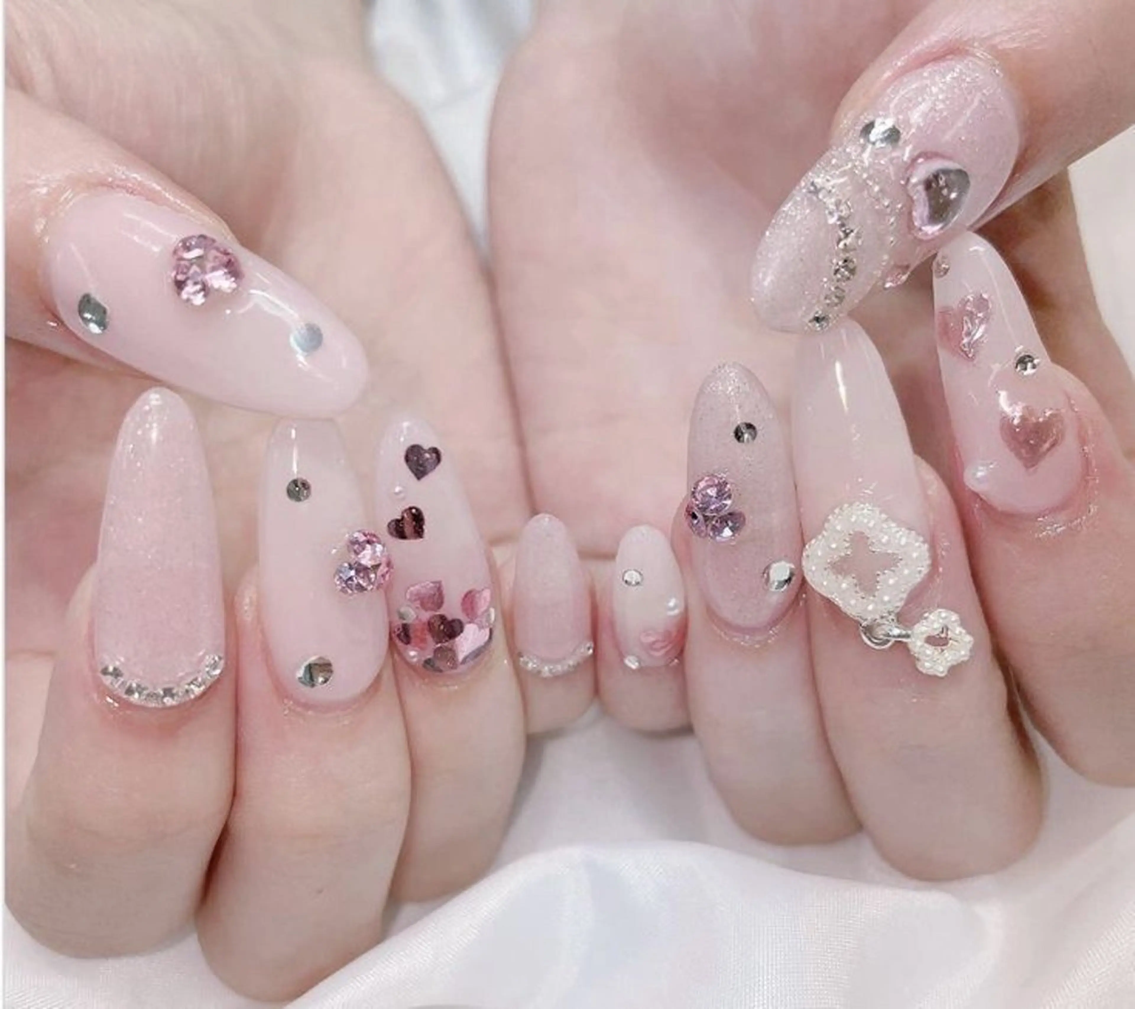 ネイル 長さ出し マグネットネイル ピンク ネイルチップ 冬ネイル Lee Nailsのネイルデザイン