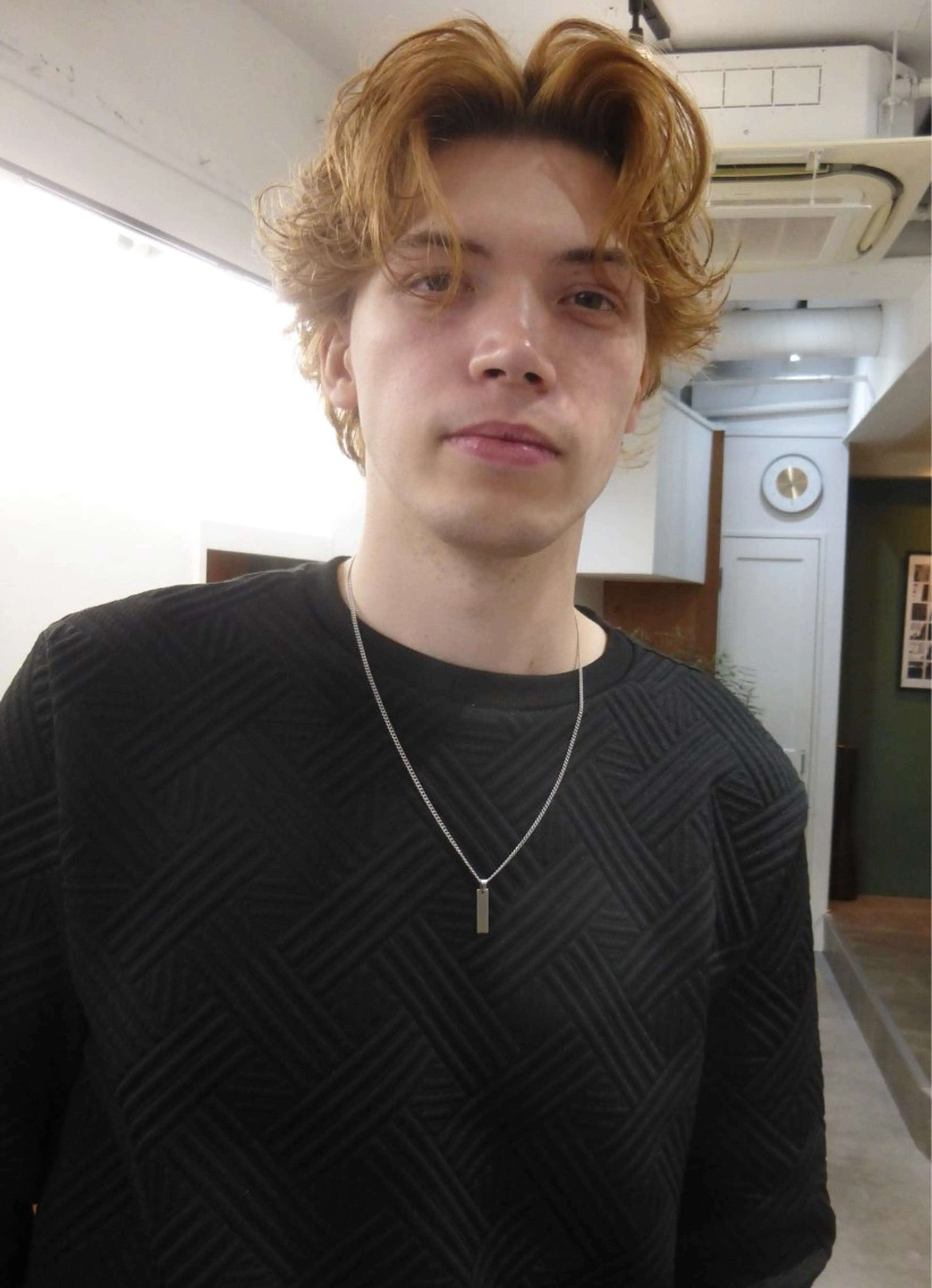 【メンズ】カット+ケアブリーチ+カラー+トリートメントの写真