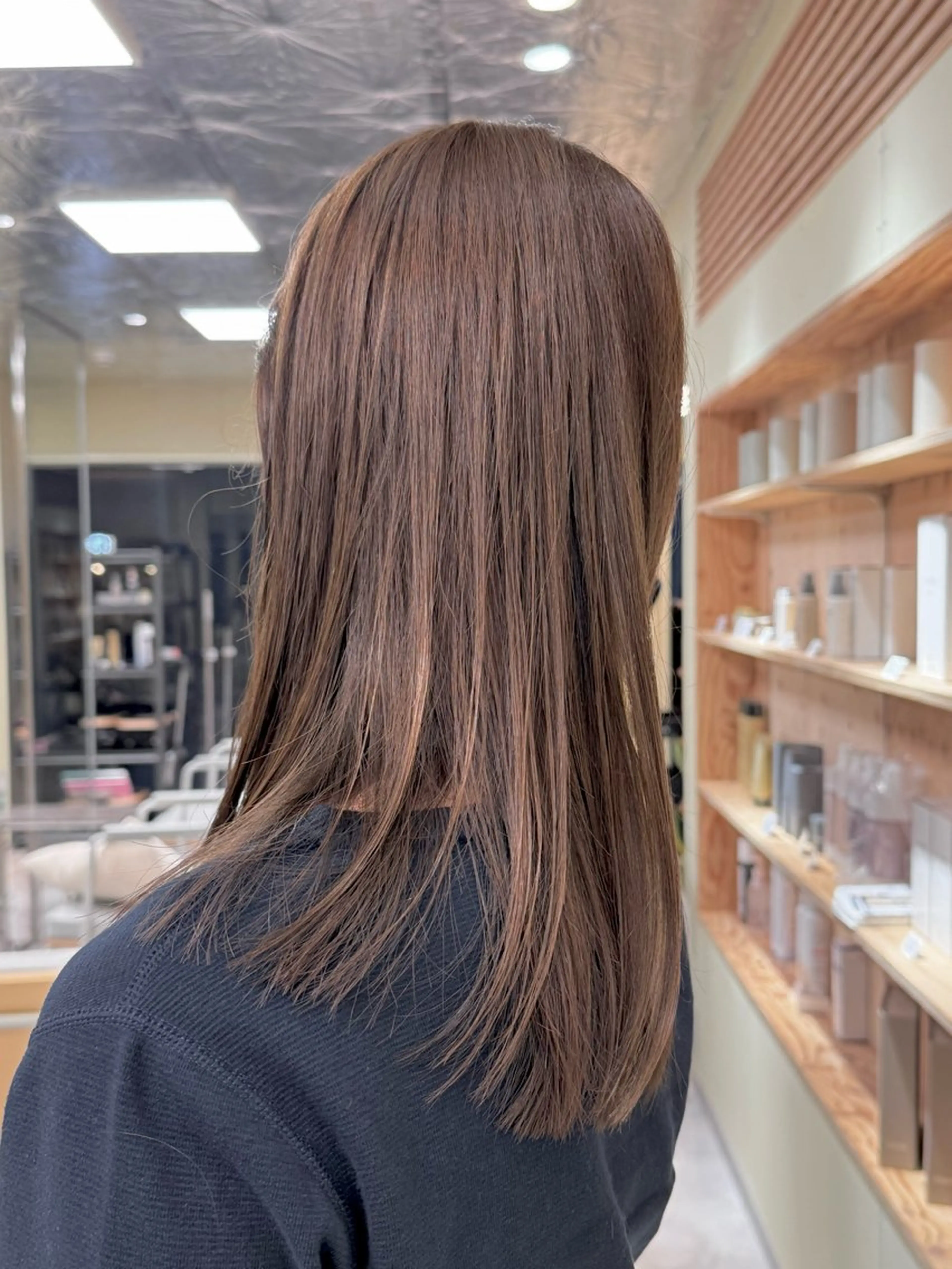 セミロング カラー ナチュラルに目を惹く デザイン/KOHNOのヘアスタイル