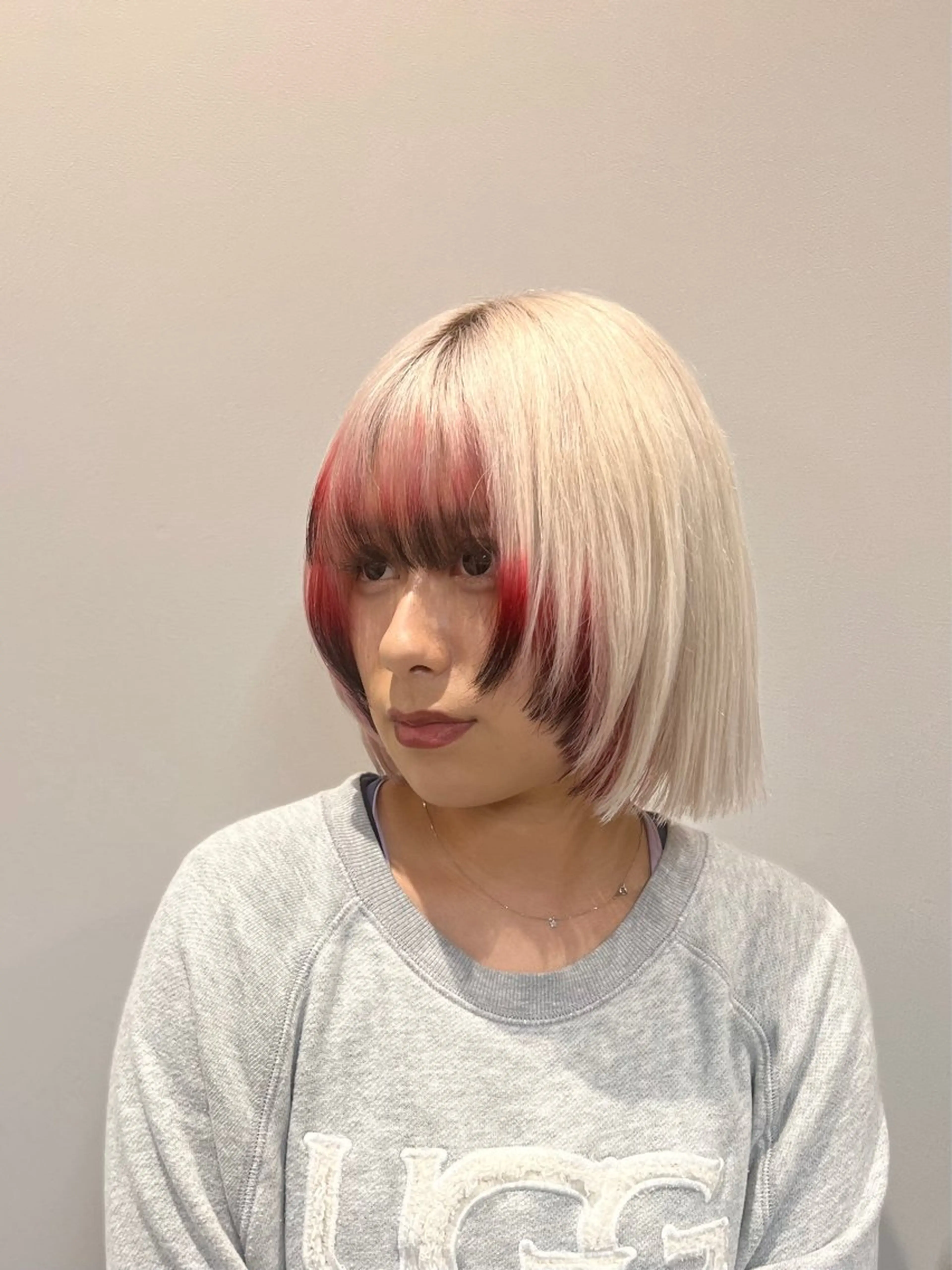 ショート カラー デザインカラー カット ヘアカラー トリートメント ケアブリーチ/ツヤ髪 /ハイトーン/西村のヘアスタイル